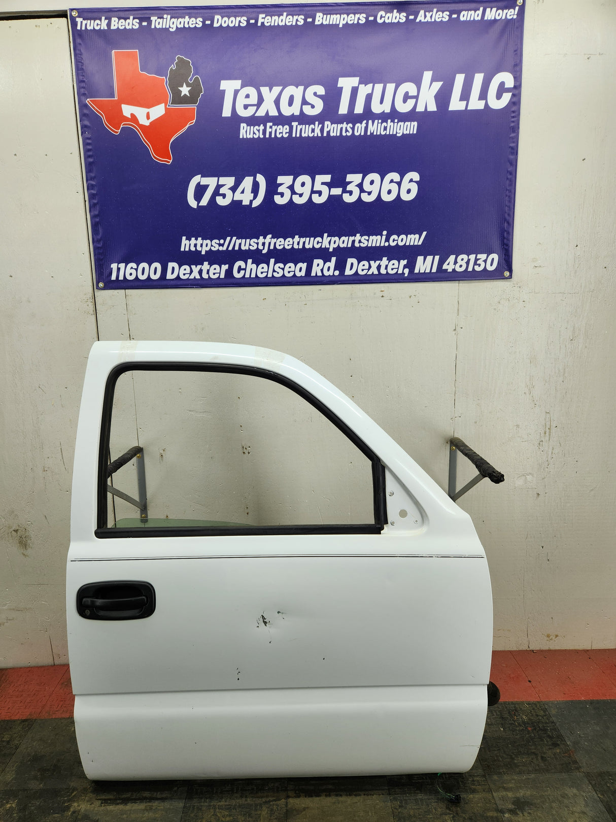 1999-2006 Chevrolet Silverado / GMC Sierra 1500 2500 3500 HD Front Passenger side Door RH