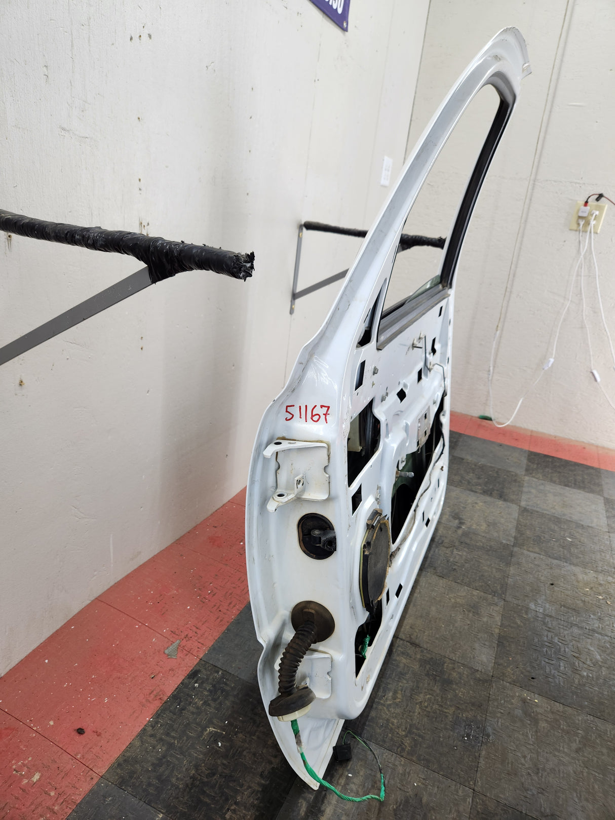 1999-2006 Chevrolet Silverado / GMC Sierra 1500 2500 3500 HD Front Passenger side Door RH