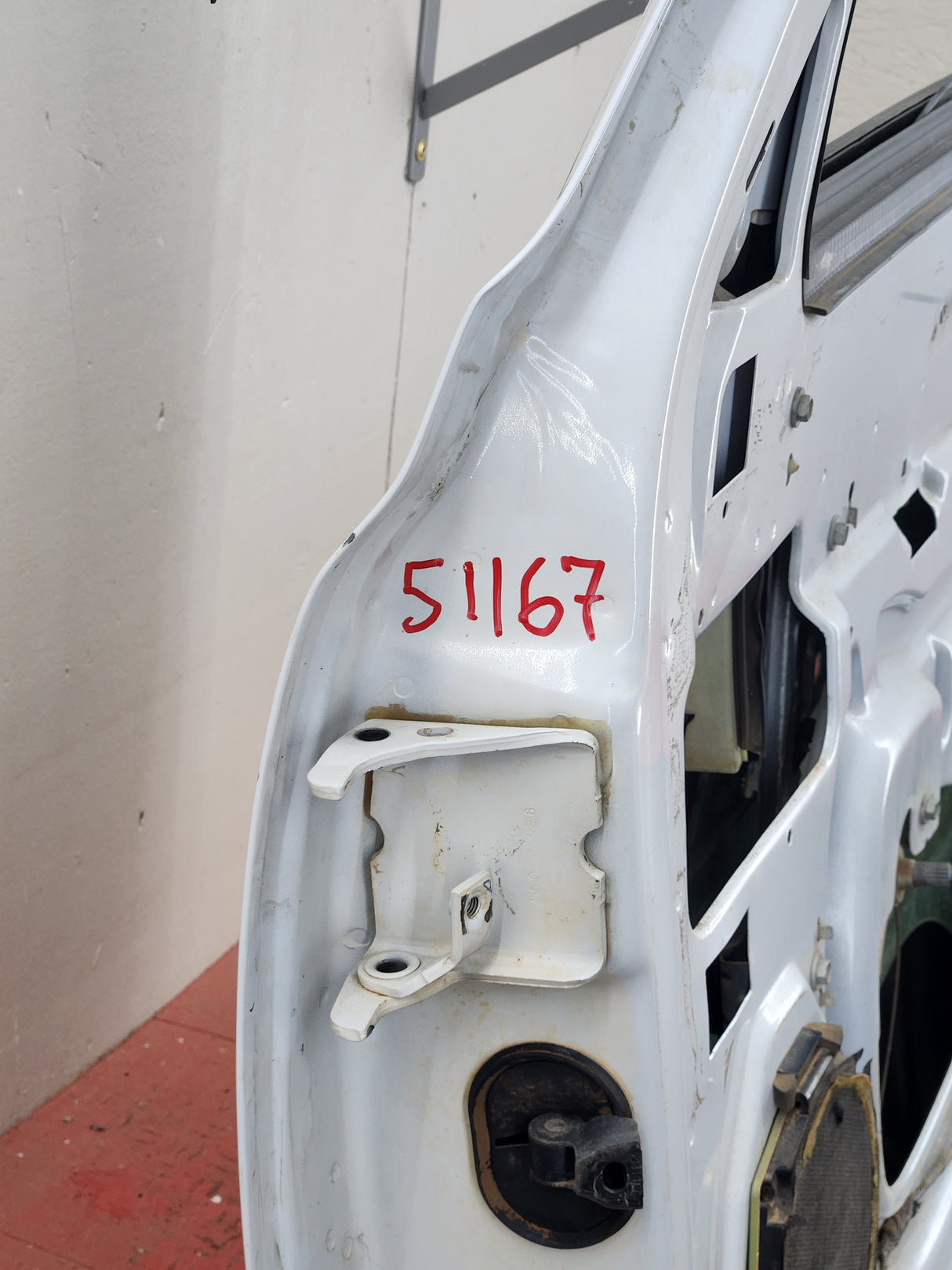 1999-2006 Chevrolet Silverado / GMC Sierra 1500 2500 3500 HD Front Passenger side Door RH