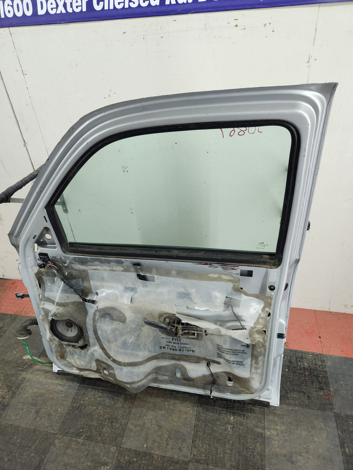 1999-2006 Chevrolet Silverado / GMC Sierra 1500 2500 3500 HD Front Passenger side Door RH