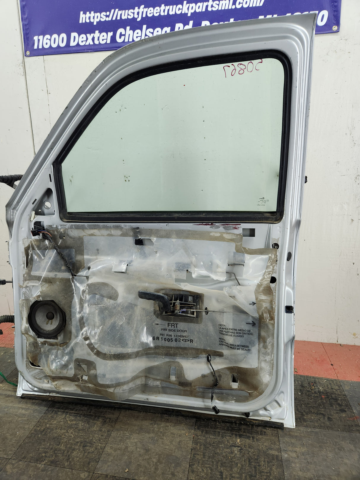 1999-2006 Chevrolet Silverado / GMC Sierra 1500 2500 3500 HD Front Passenger side Door RH