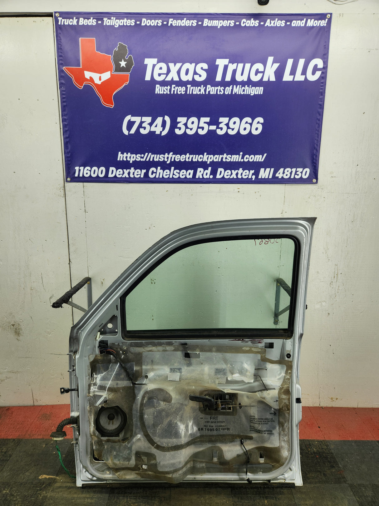 1999-2006 Chevrolet Silverado / GMC Sierra 1500 2500 3500 HD Front Passenger side Door RH