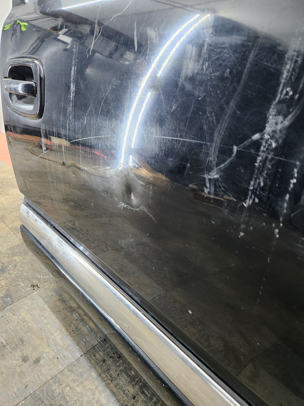 1999-2006 Chevrolet Silverado / GMC Sierra 1500 2500 3500 HD Front Passenger side Door RH