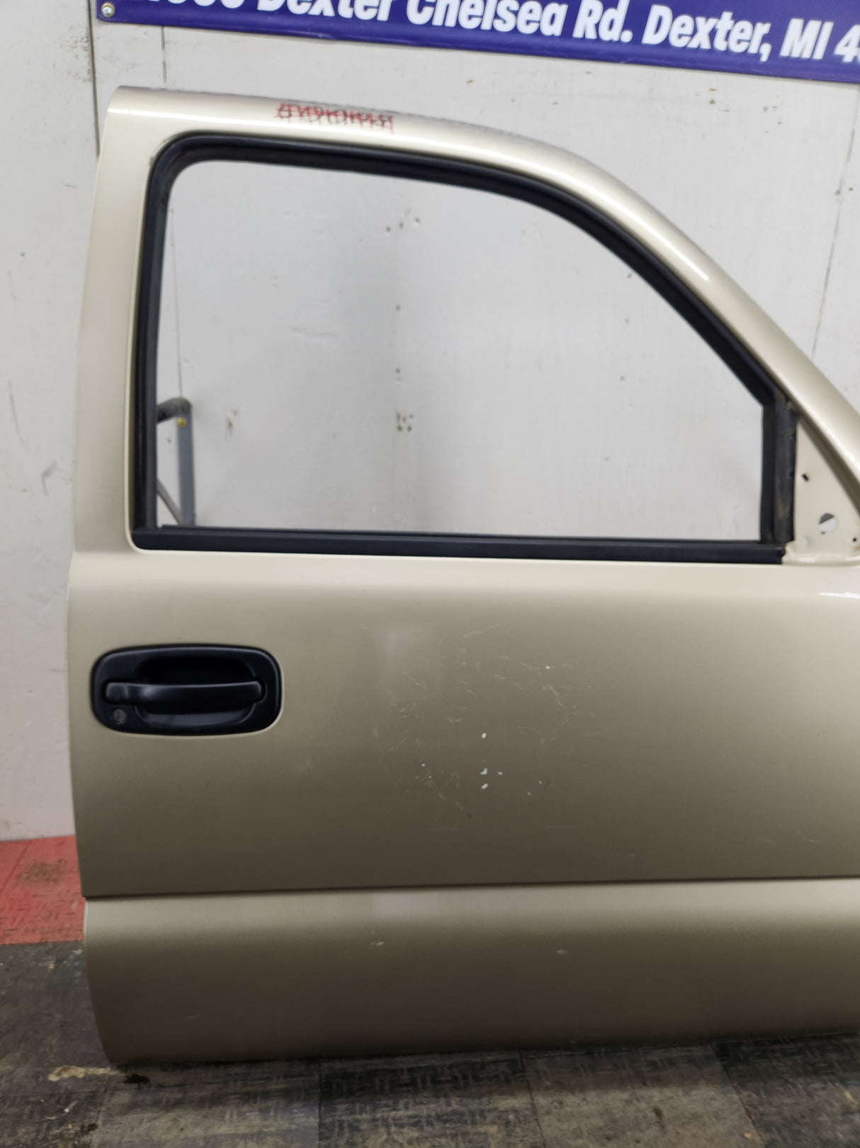 1999-2006 Chevrolet Silverado / GMC Sierra 1500 2500 3500 HD Front Passenger side Door RH