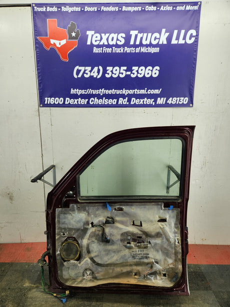 1999-2006 Chevrolet Silverado / GMC Sierra 1500 2500 3500 HD Front Passenger side Door RH