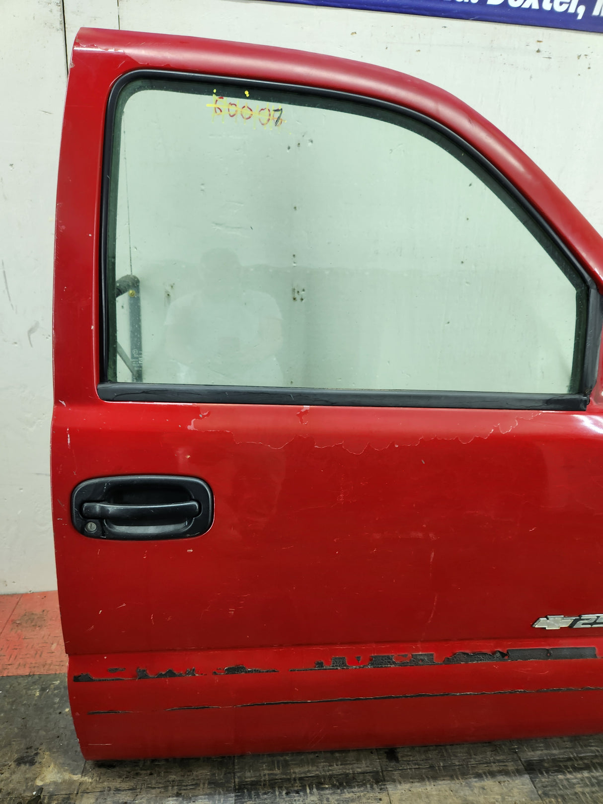 1999-2006 Chevrolet Silverado / GMC Sierra 1500 2500 3500 HD Front Passenger side Door RH