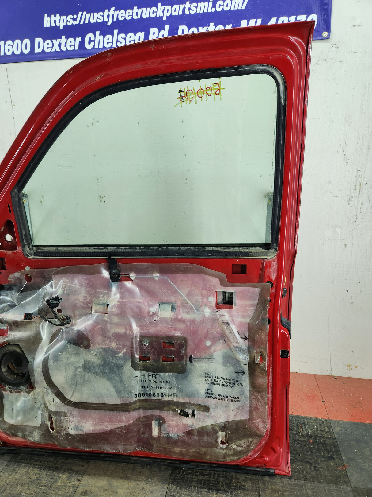 1999-2006 Chevrolet Silverado / GMC Sierra 1500 2500 3500 HD Front Passenger side Door RH