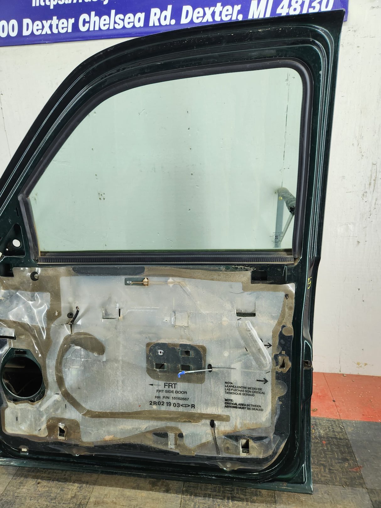 1999-2006 Chevrolet Silverado / GMC Sierra 1500 2500 3500 HD Front Passenger side Door RH