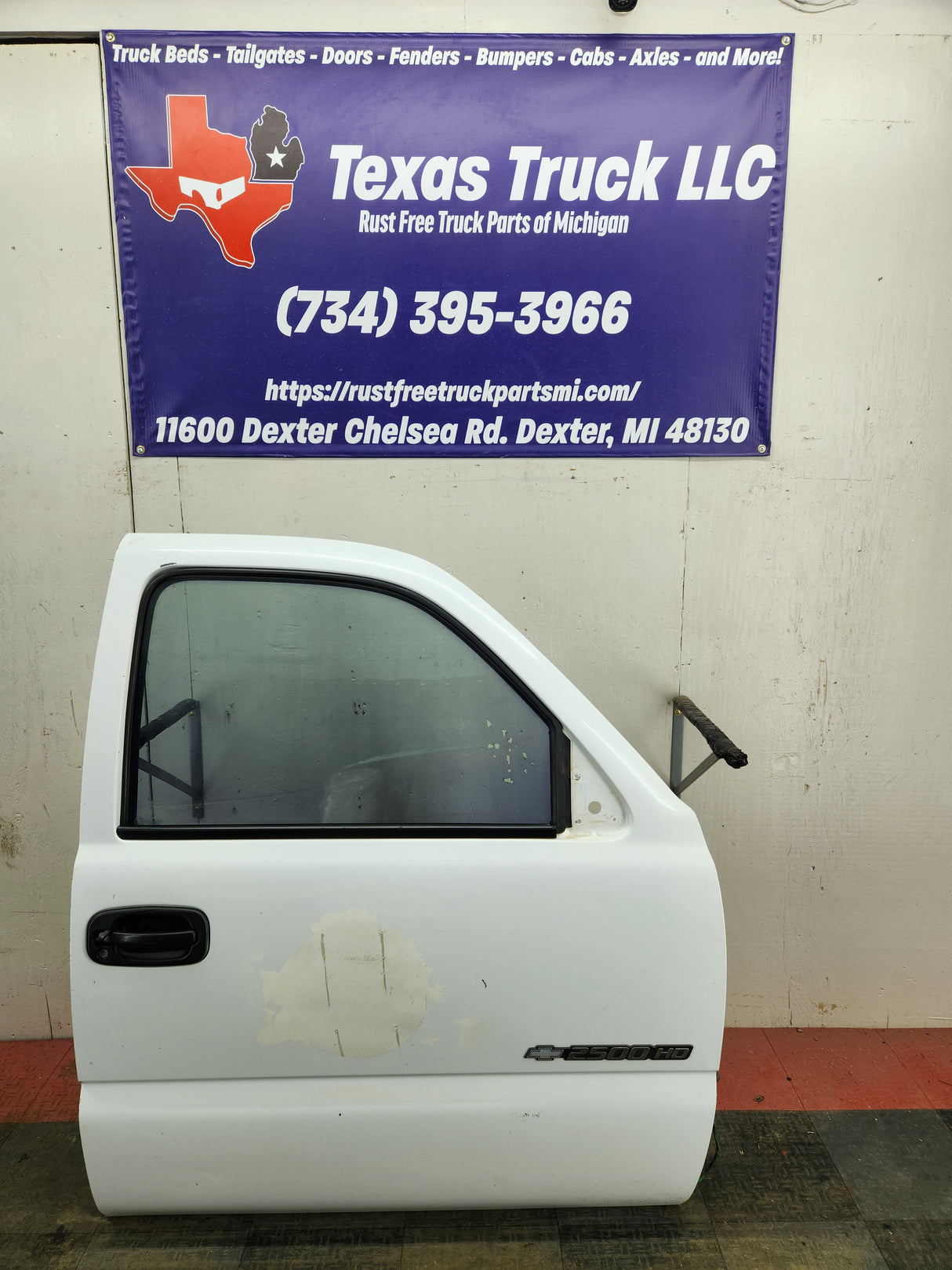 1999-2006 Chevrolet Silverado / GMC Sierra 1500 2500 3500 HD Front Passenger side Door RH