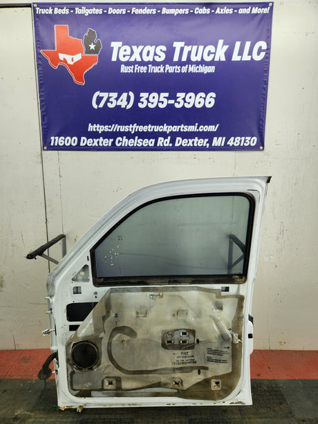 1999-2006 Chevrolet Silverado / GMC Sierra 1500 2500 3500 HD Front Passenger side Door RH