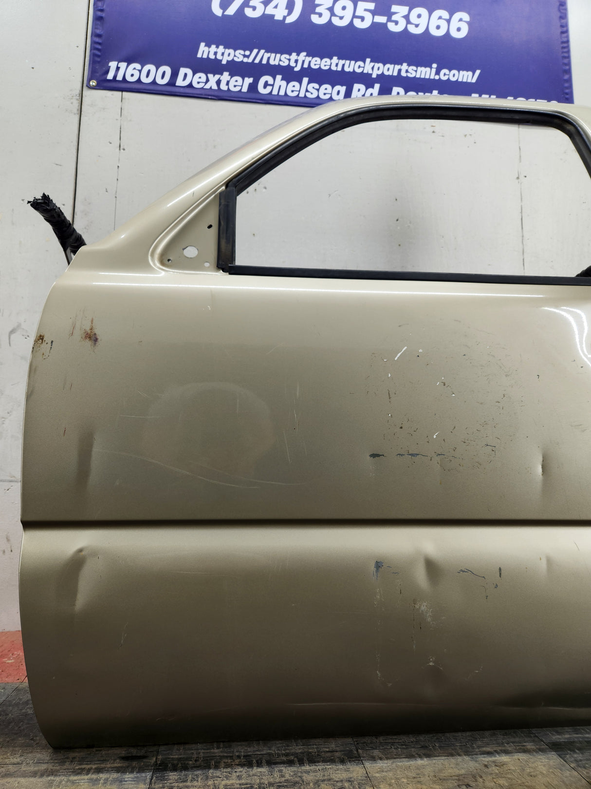 1999-2006 Chevrolet Silverado / GMC Sierra 1500 2500 3500 HD Front Driver side Door LH