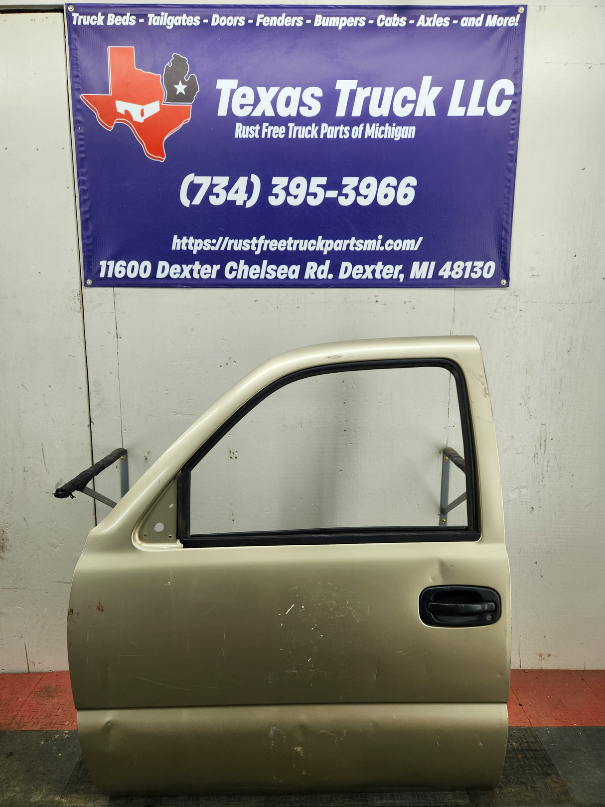 1999-2006 Chevrolet Silverado / GMC Sierra 1500 2500 3500 HD Front Driver side Door LH