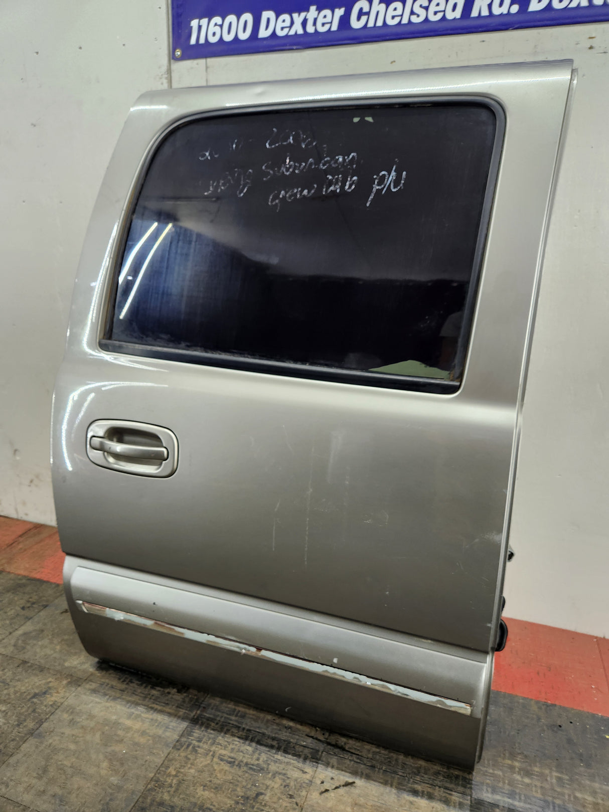 1999-2006 Chevrolet Silverado / GMC Sierra 1500 2500 3500 HD Passenger side Crew Cab rear door