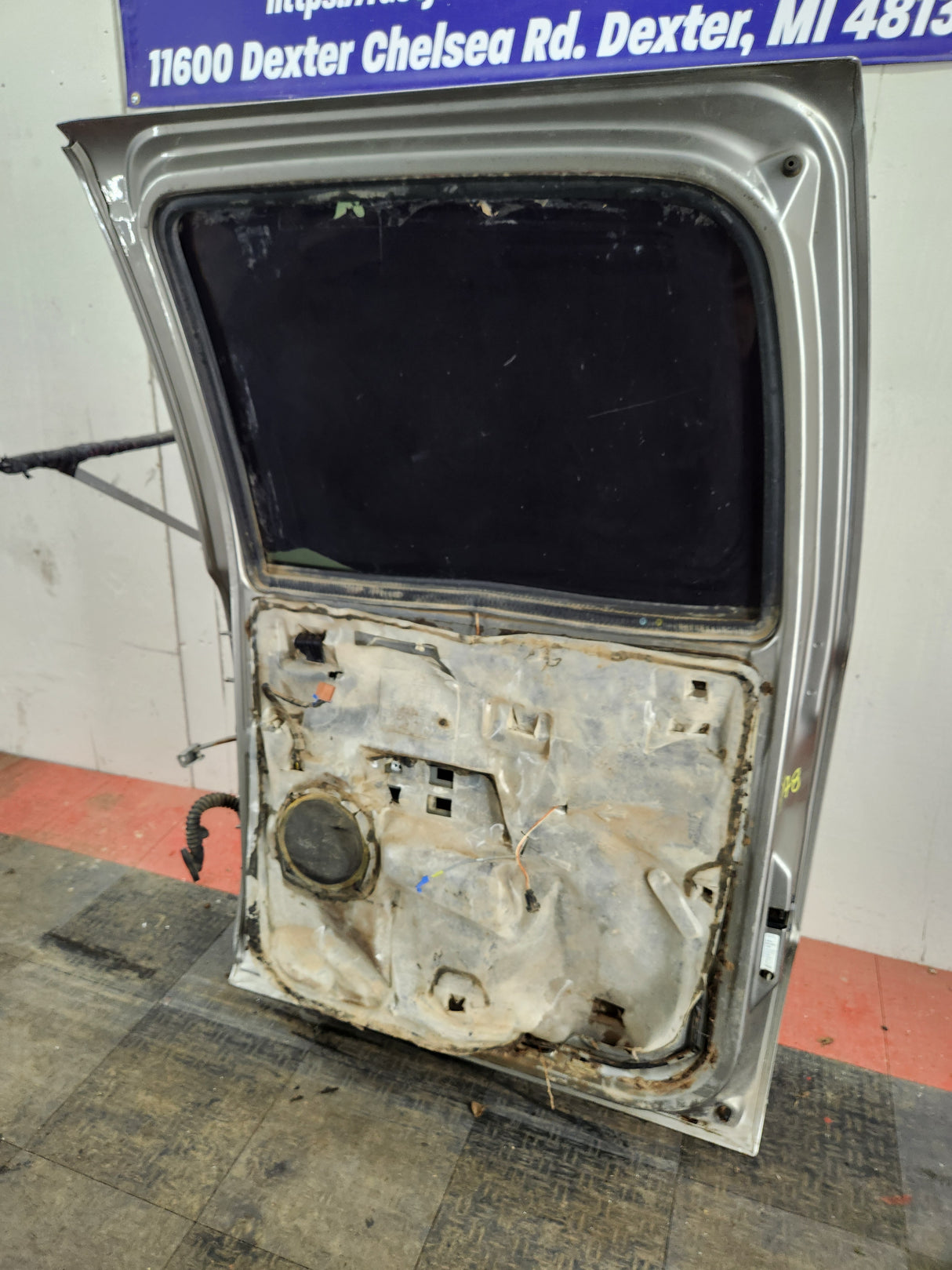 1999-2006 Chevrolet Silverado / GMC Sierra 1500 2500 3500 HD Passenger side Crew Cab rear door