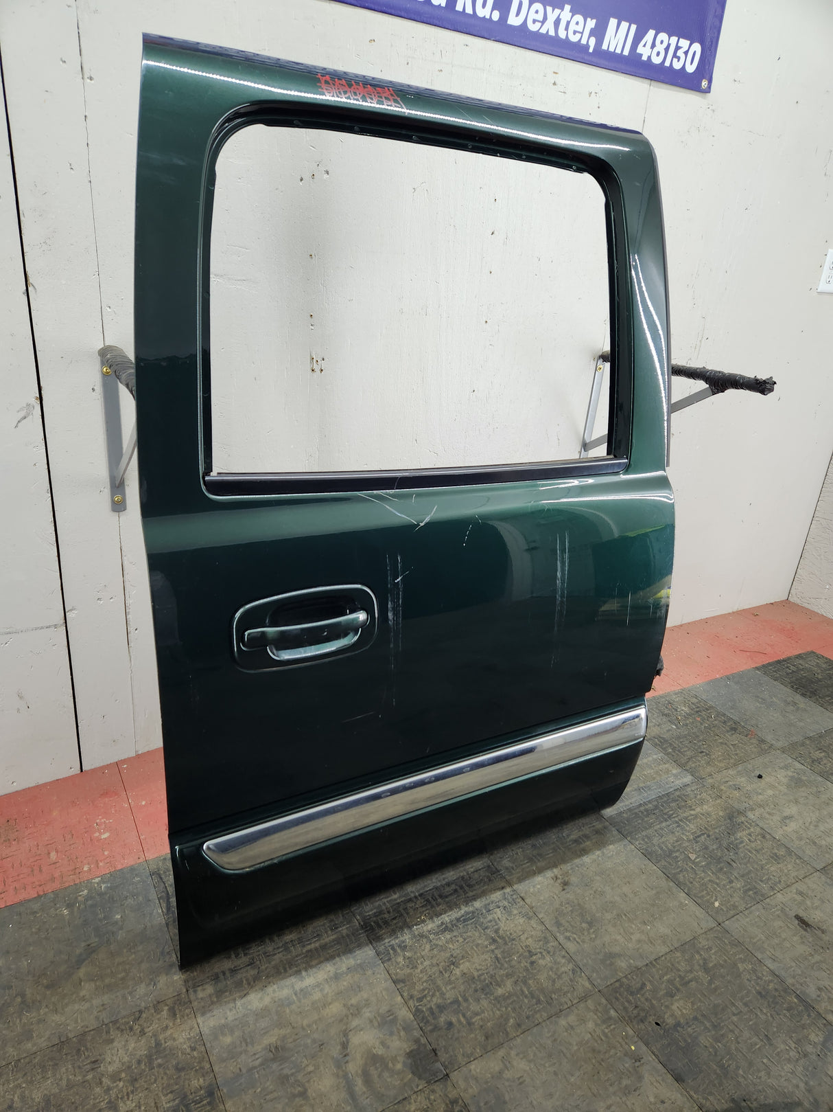 1999-2006 Chevrolet Silverado / GMC Sierra 1500 2500 3500 HD Passenger side Crew Cab rear door