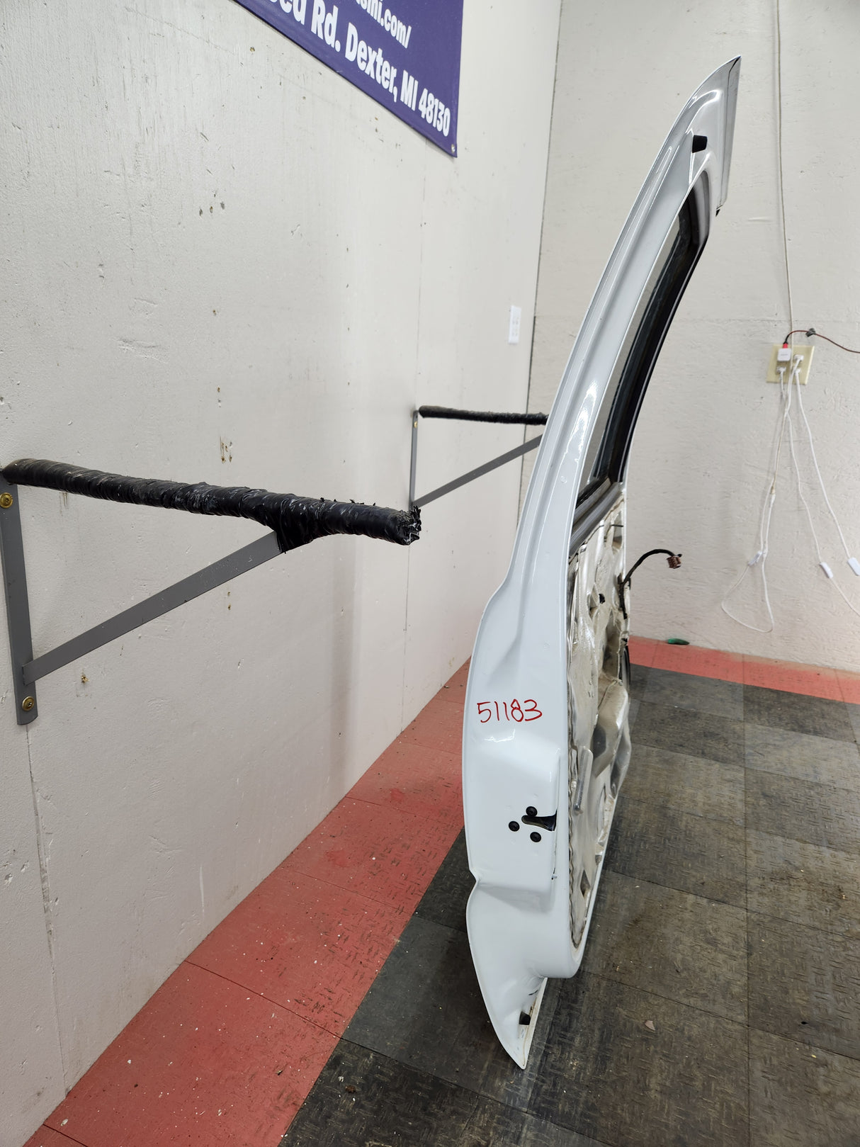 1999-2007 Chevrolet Silverado / GMC Sierra 1500 2500 3500 HD Driver side LH Crew Cab rear door