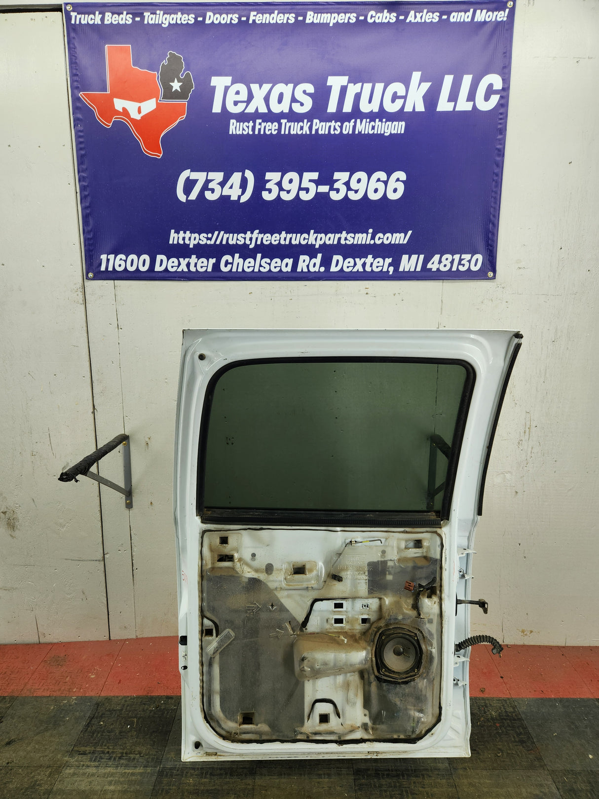 1999-2007 Chevrolet Silverado / GMC Sierra 1500 2500 3500 HD Driver side LH Crew Cab rear door