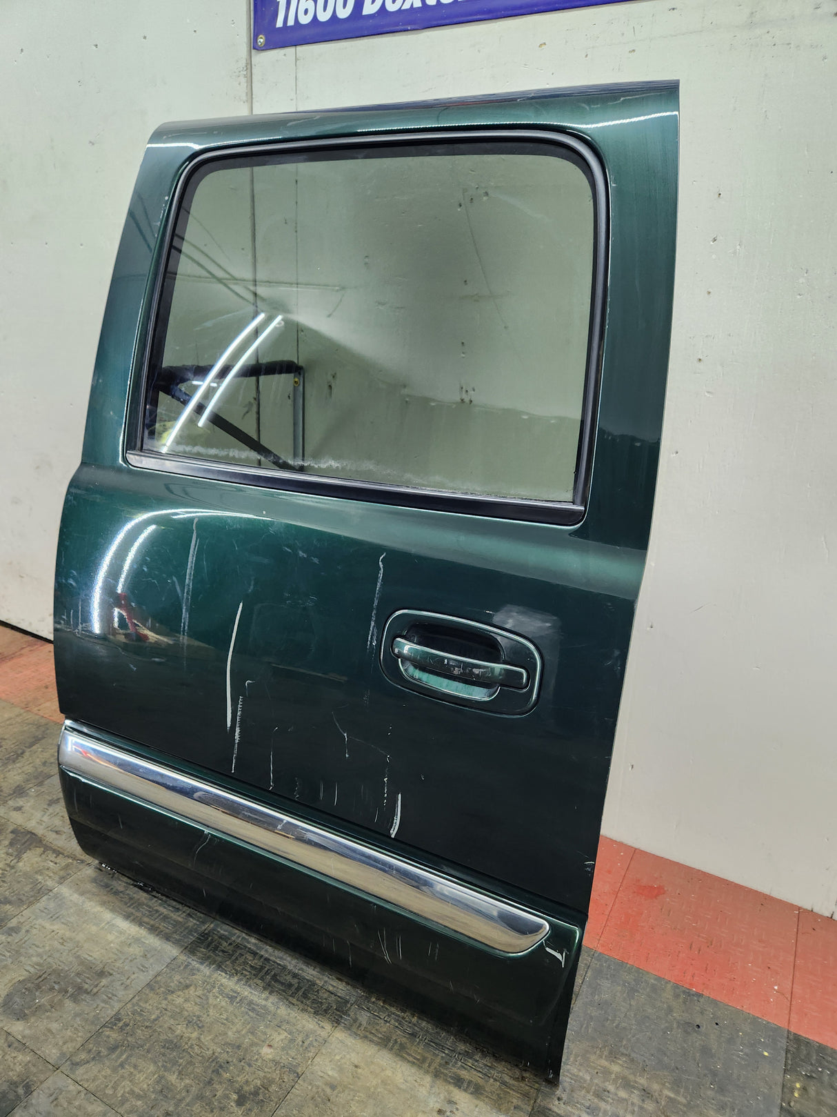 1999-2007 Chevrolet Silverado / GMC Sierra 1500 2500 3500 HD Rear Driver side LH Crew Cab rear door