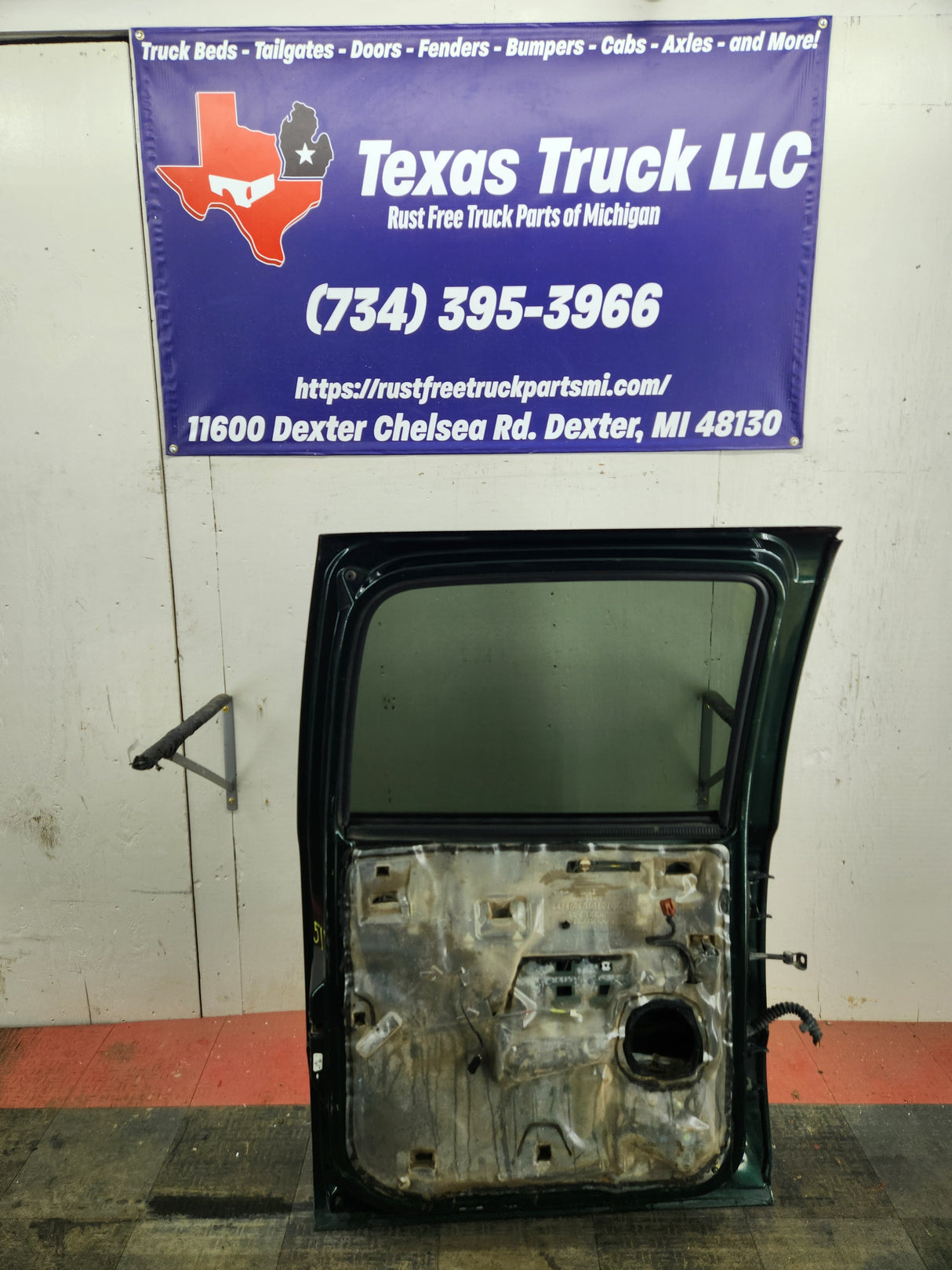 1999-2007 Chevrolet Silverado / GMC Sierra 1500 2500 3500 HD Rear Driver side LH Crew Cab rear door