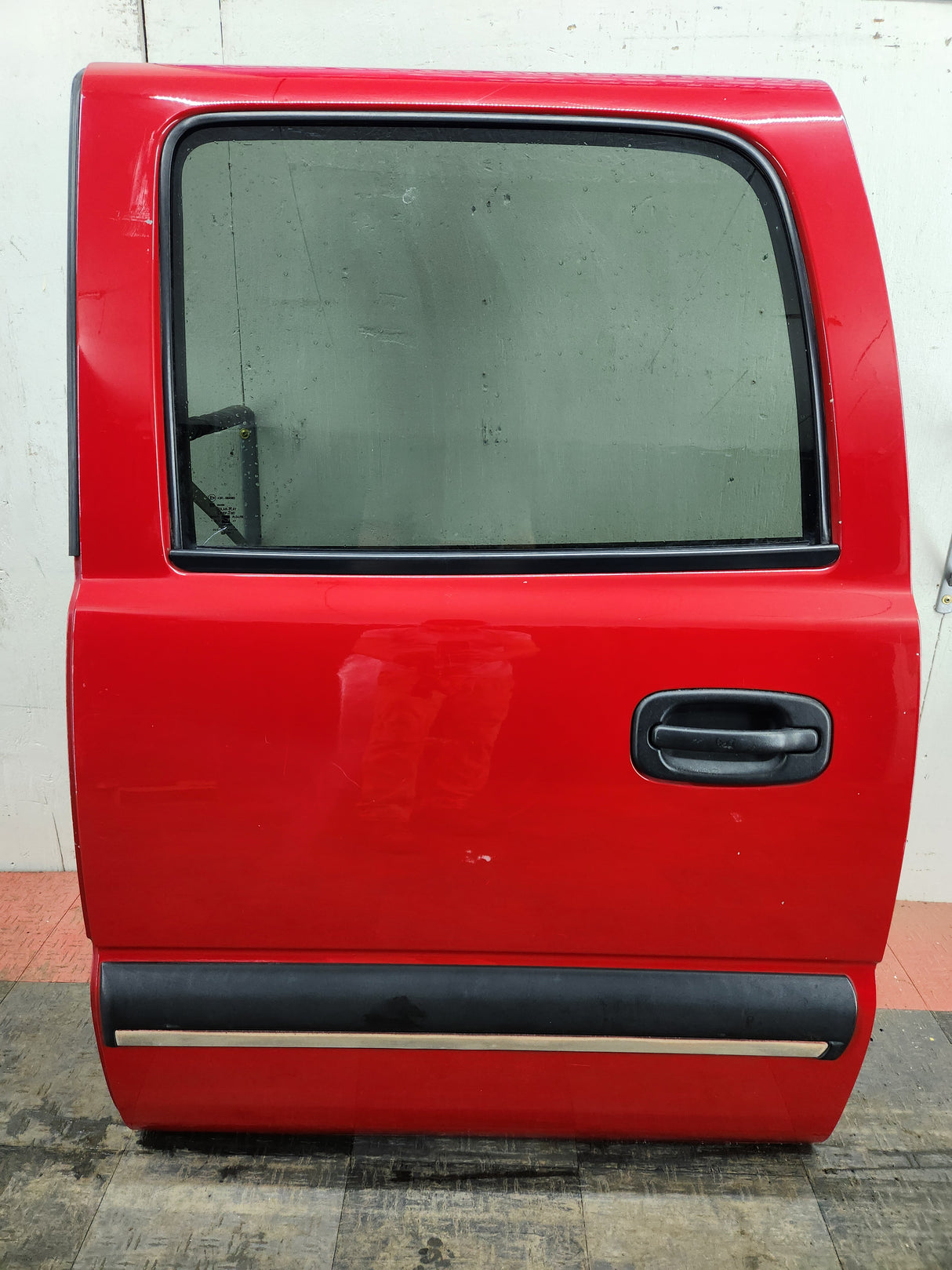 1999-2007 Chevrolet Silverado / GMC Sierra 1500 2500 3500 HD Rear Driver side LH Crew Cab rear door