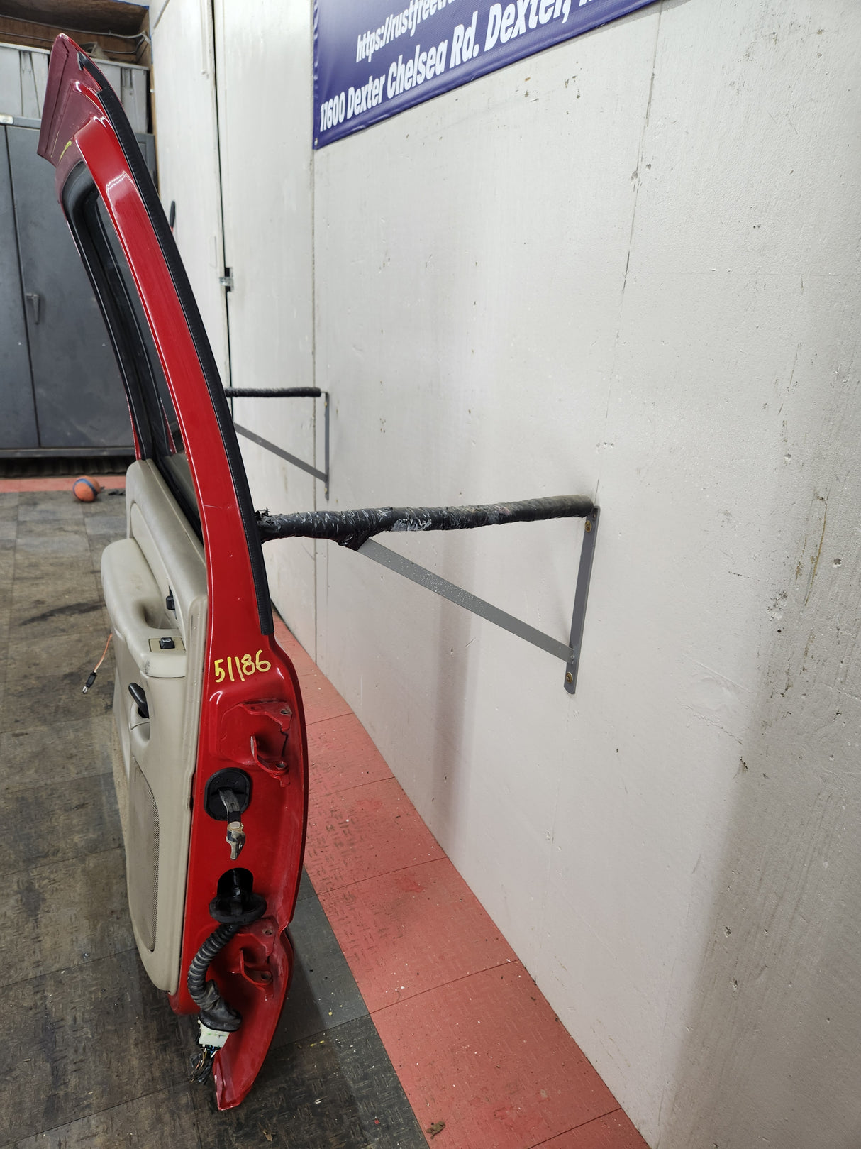 1999-2007 Chevrolet Silverado / GMC Sierra 1500 2500 3500 HD Rear Driver side LH Crew Cab rear door