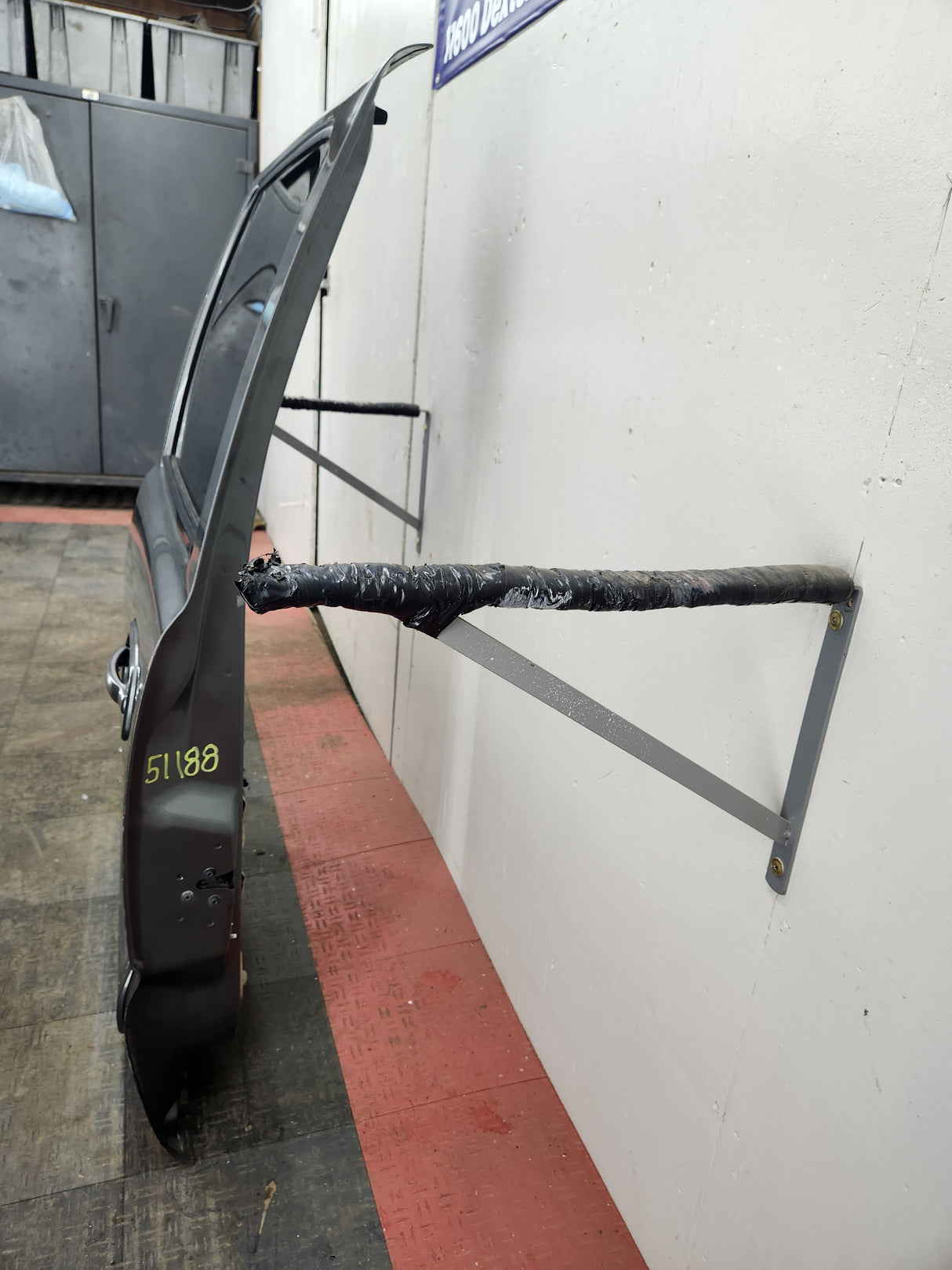 1999-2007 Chevrolet Silverado / GMC Sierra 1500 2500 3500 HD Driver side LH Crew Cab rear door