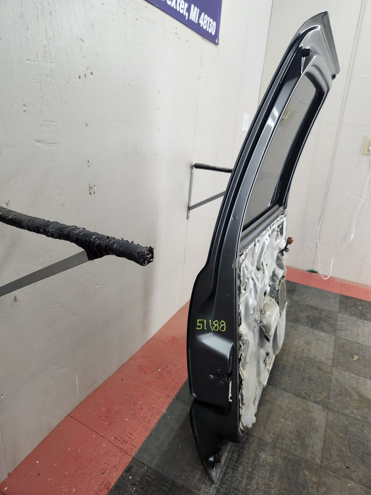 1999-2007 Chevrolet Silverado / GMC Sierra 1500 2500 3500 HD Driver side LH Crew Cab rear door