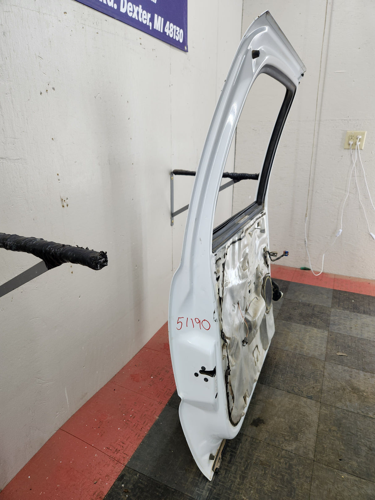 1999-2007 Chevrolet Silverado / GMC Sierra 1500 2500 3500 HD Driver side LH Crew Cab rear door