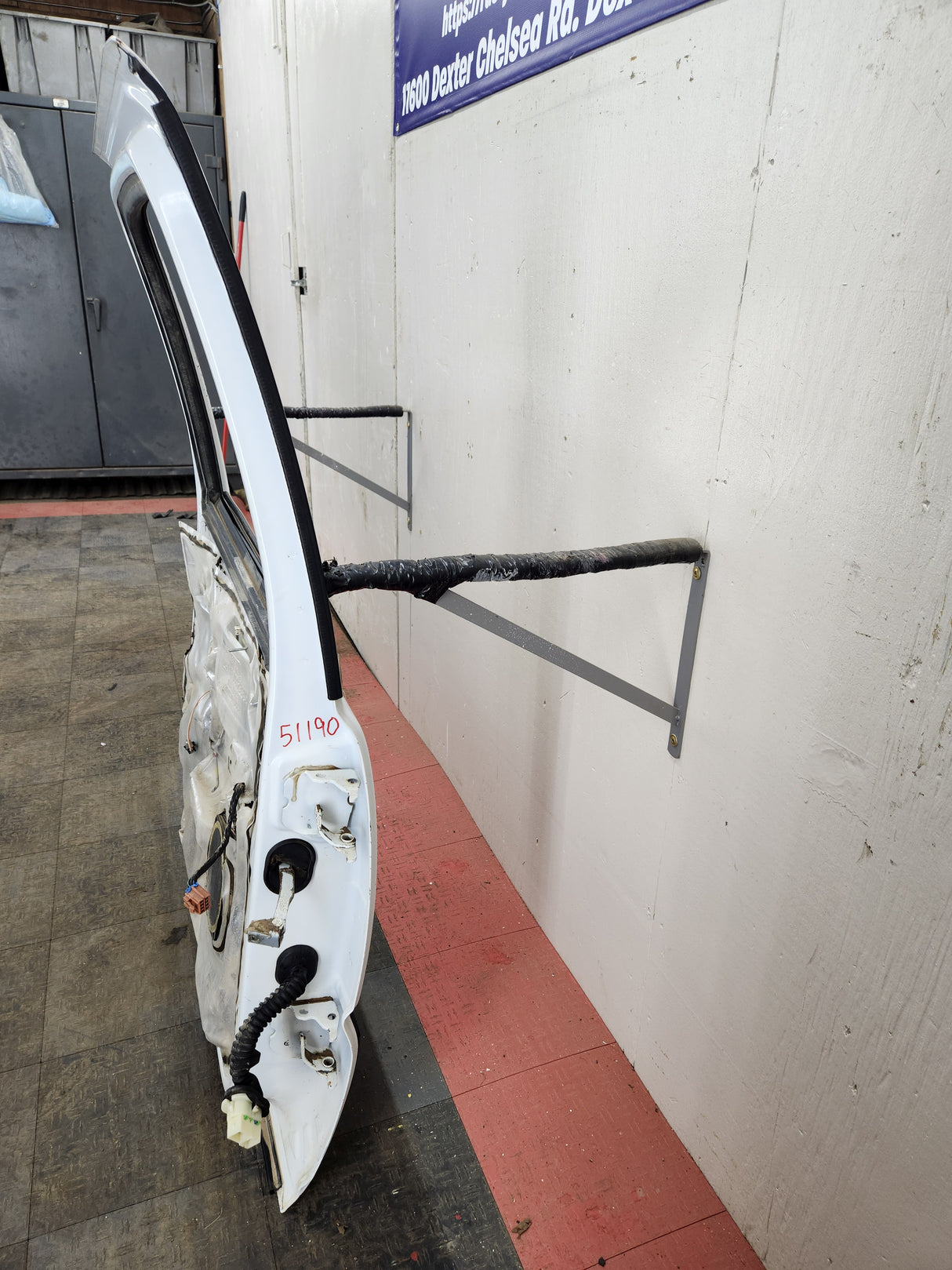 1999-2007 Chevrolet Silverado / GMC Sierra 1500 2500 3500 HD Driver side LH Crew Cab rear door