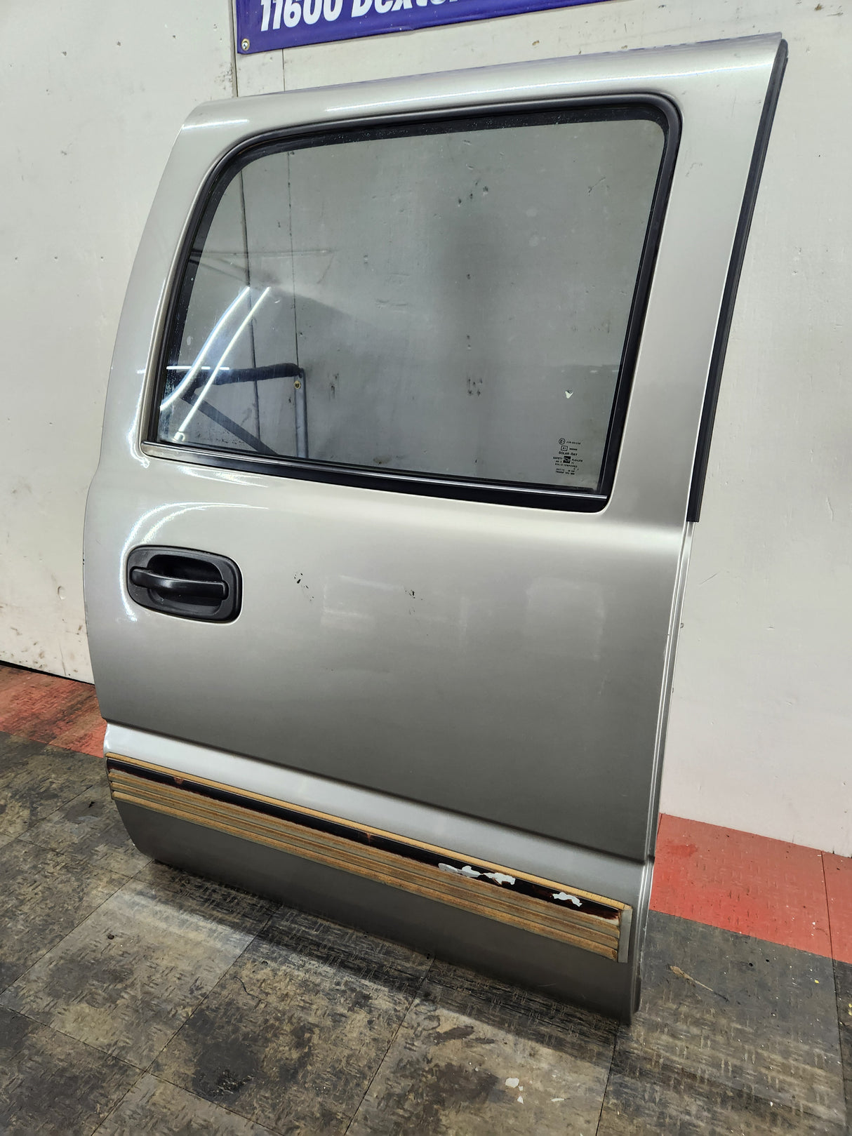 1999-2006 Chevrolet Silverado / GMC Sierra 1500 2500 3500 HD Rear Passenger side Crew Cab rear door