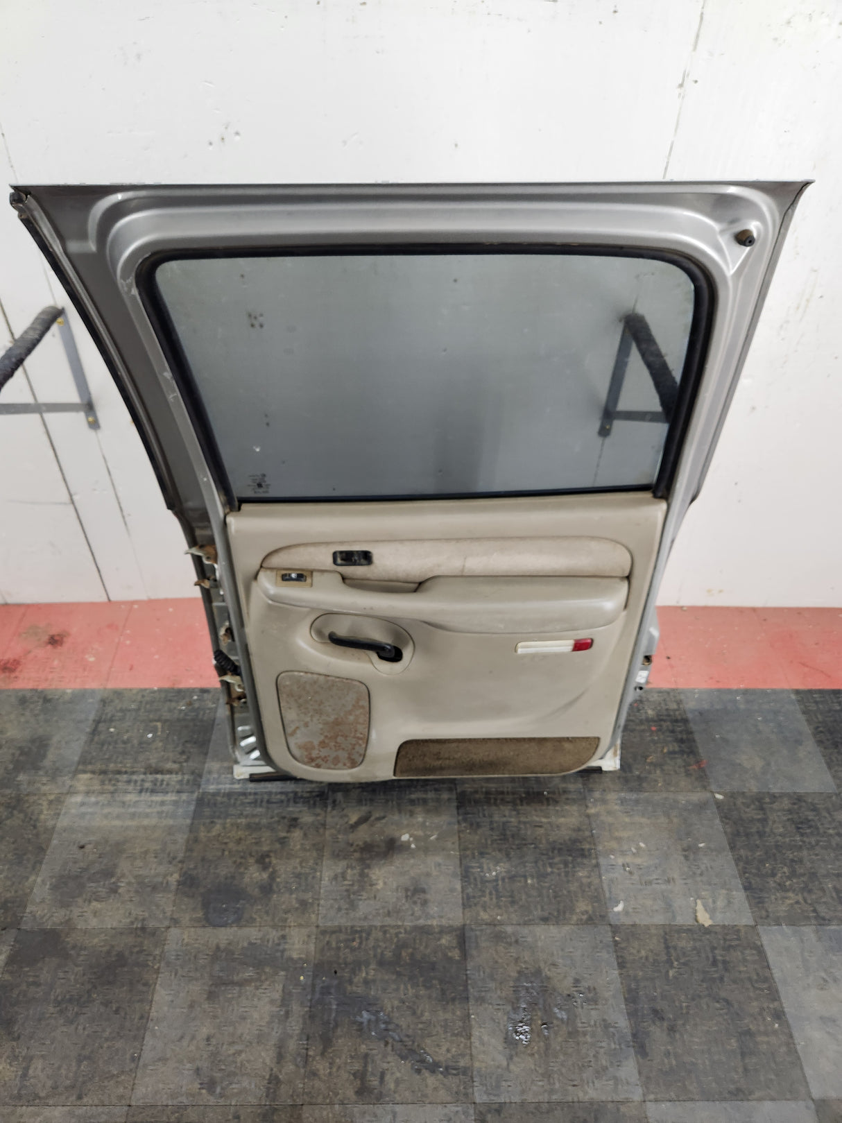 1999-2006 Chevrolet Silverado / GMC Sierra 1500 2500 3500 HD Rear Passenger side Crew Cab rear door