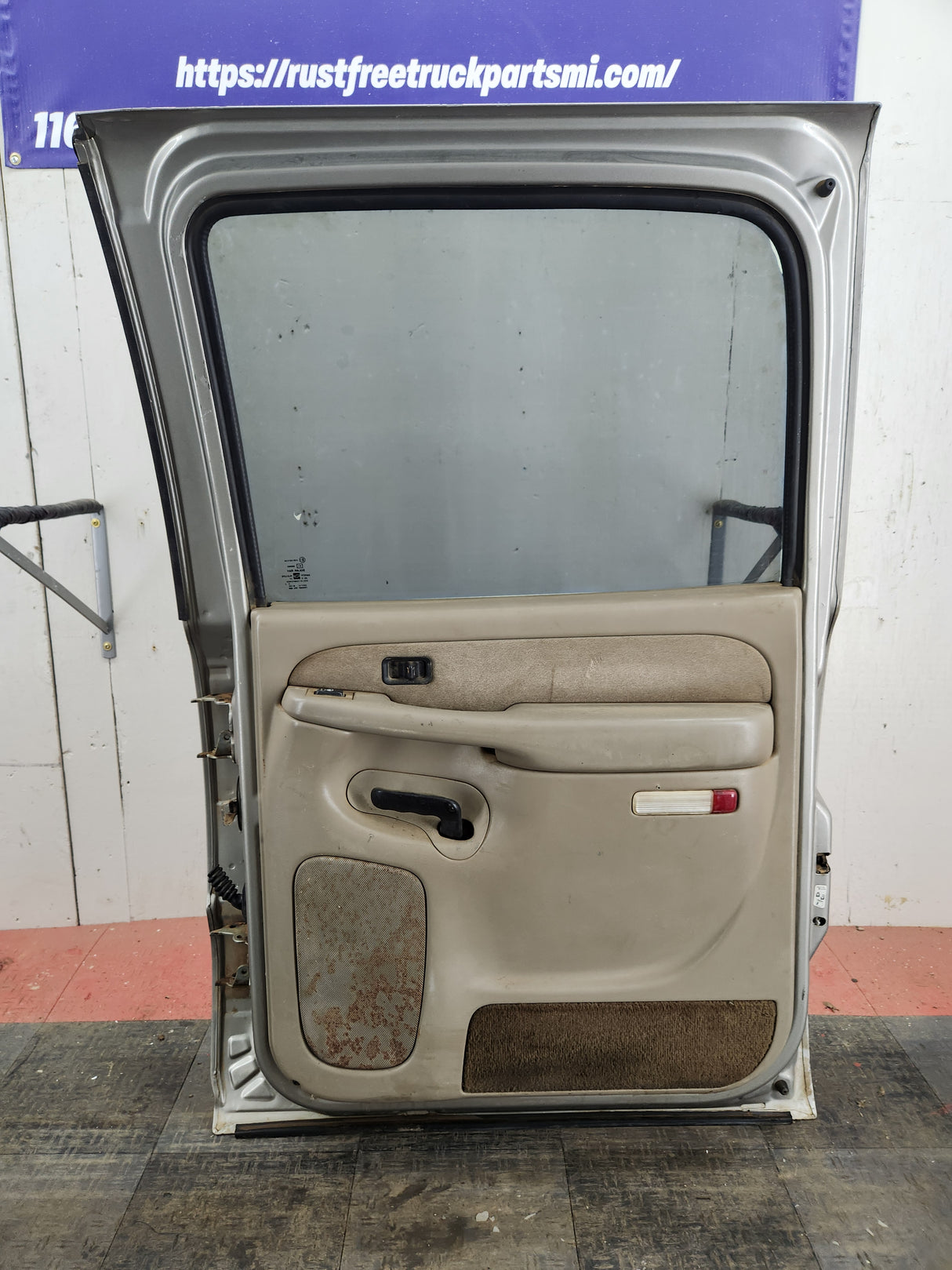 1999-2006 Chevrolet Silverado / GMC Sierra 1500 2500 3500 HD Rear Passenger side Crew Cab rear door