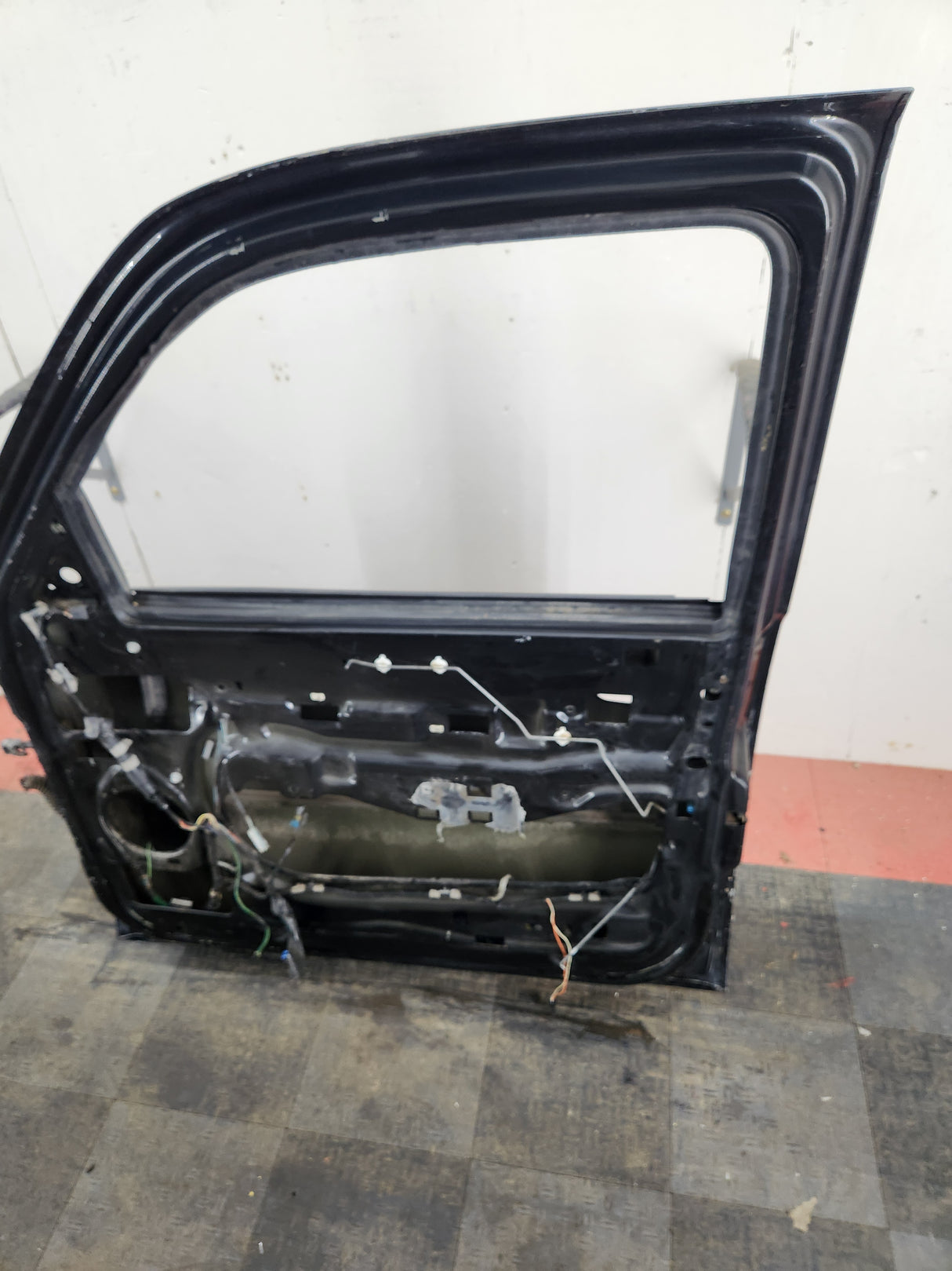 1999-2006 Chevrolet Silverado / GMC Sierra 1500 2500 3500 HD Front Passenger side Door RH