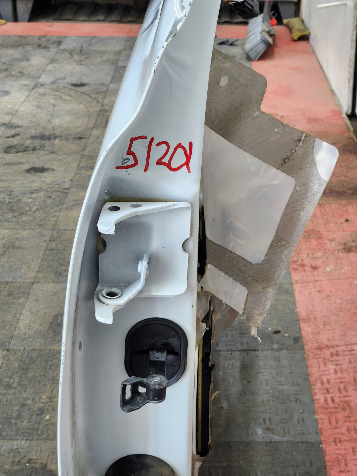 1999-2006 Chevrolet Silverado / GMC Sierra 1500 2500 3500 HD Front Passenger side Door RH
