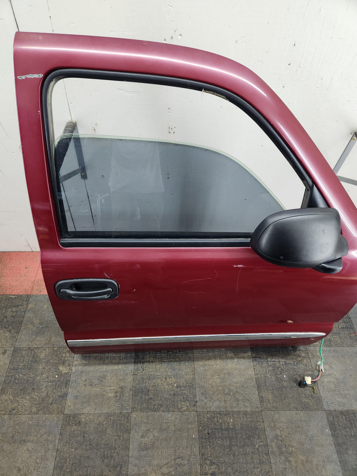 1999-2006 Chevrolet Silverado / GMC Sierra 1500 2500 3500 HD Front Passenger side Door RH