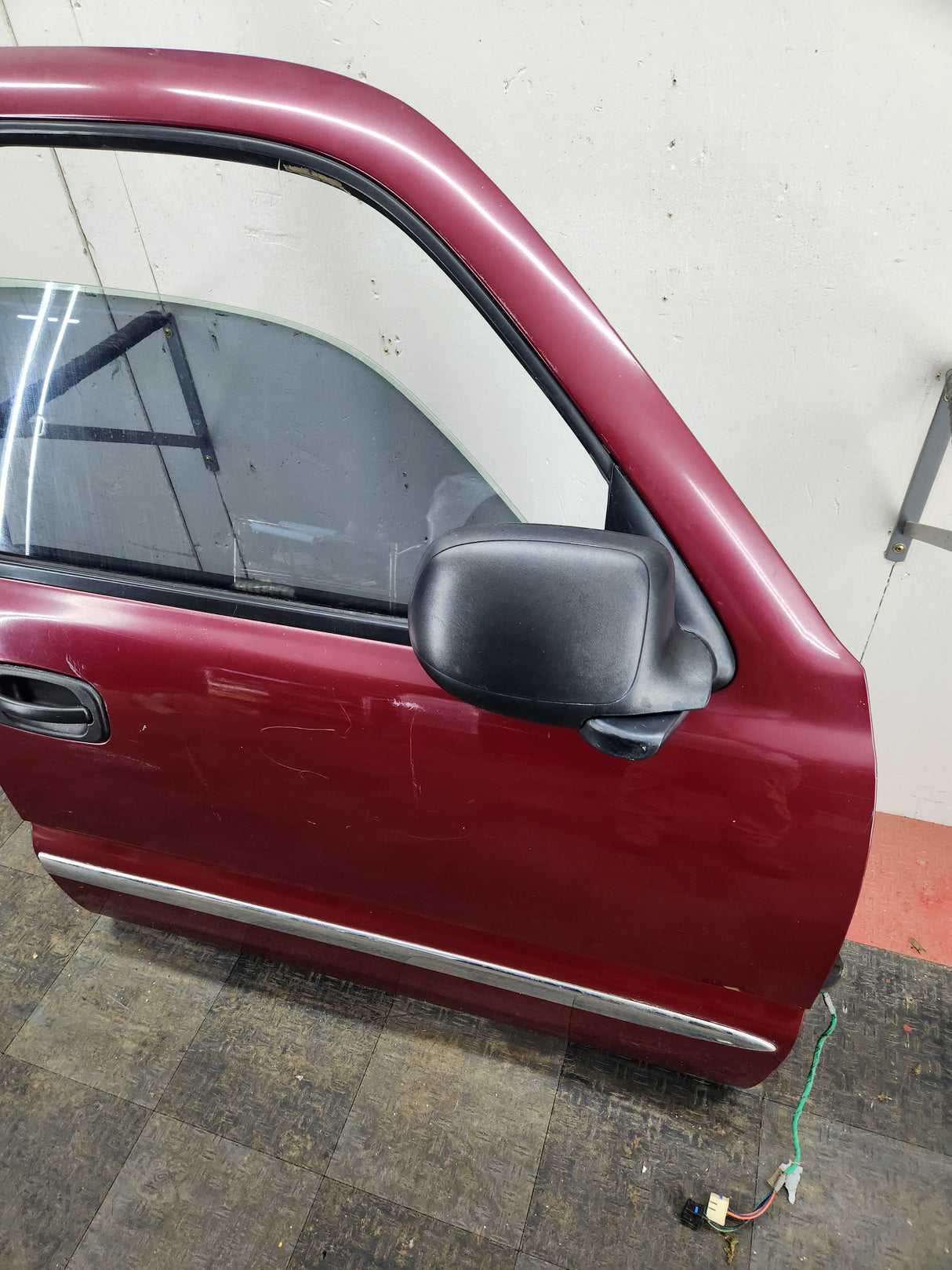 1999-2006 Chevrolet Silverado / GMC Sierra 1500 2500 3500 HD Front Passenger side Door RH