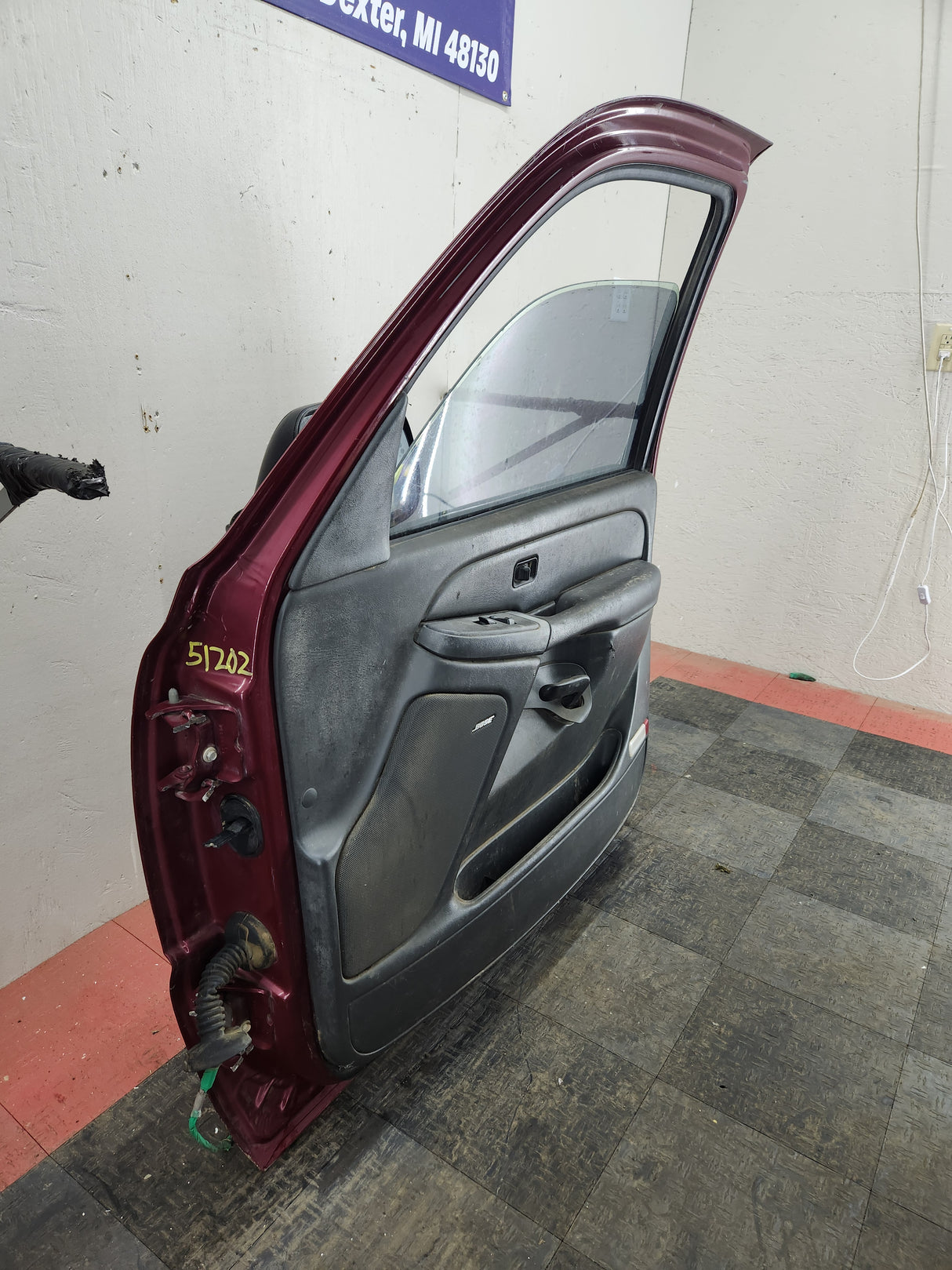 1999-2006 Chevrolet Silverado / GMC Sierra 1500 2500 3500 HD Front Passenger side Door RH