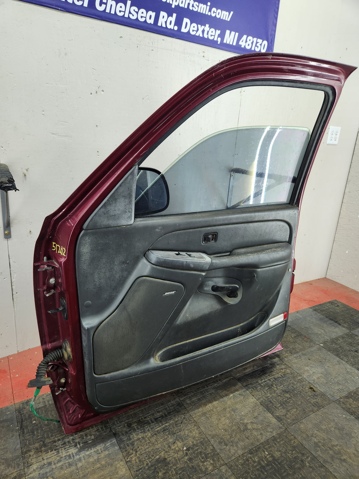 1999-2006 Chevrolet Silverado / GMC Sierra 1500 2500 3500 HD Front Passenger side Door RH