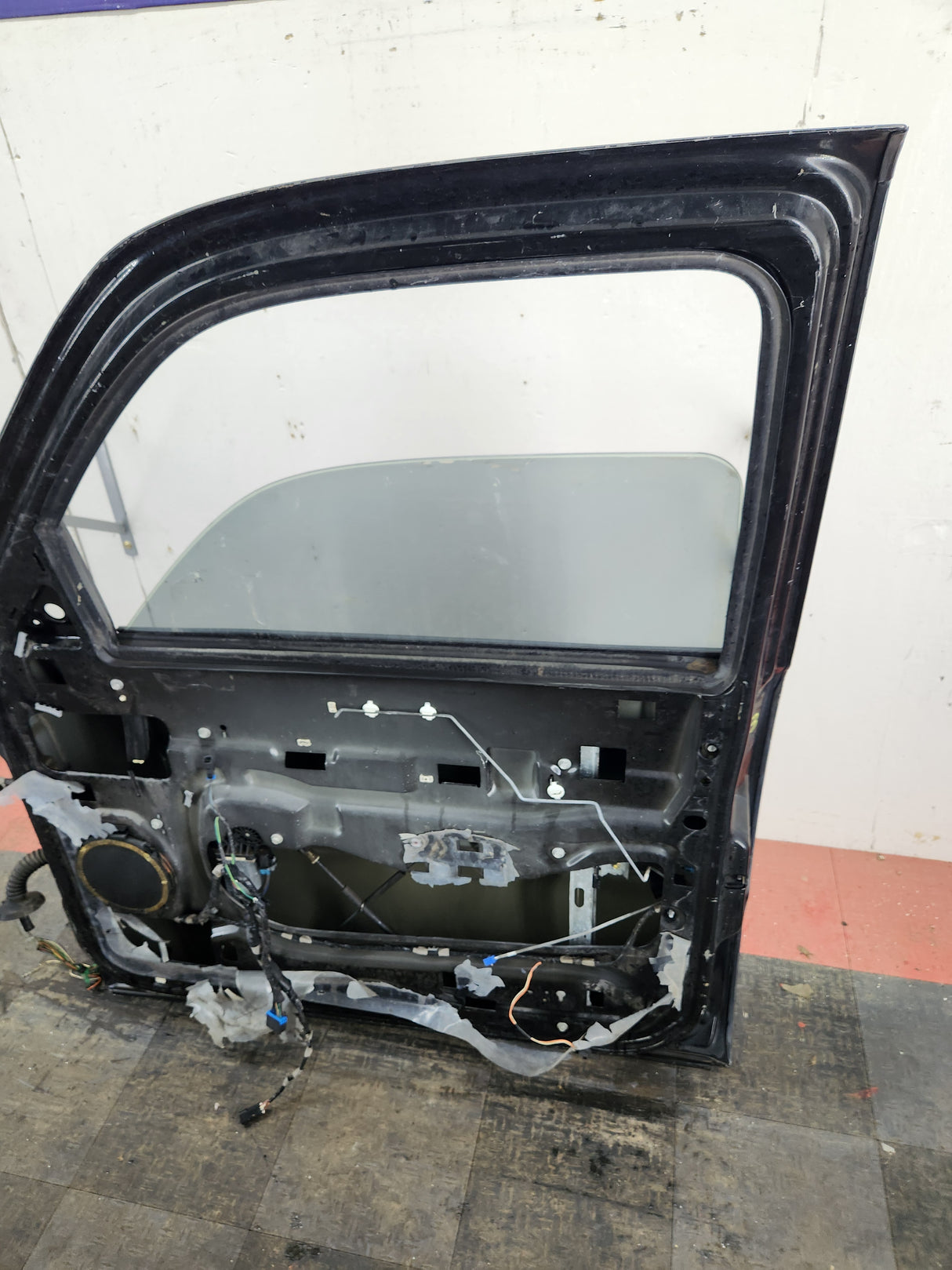 1999-2006 Chevrolet Silverado / GMC Sierra 1500 2500 3500 HD Front Passenger side Door RH