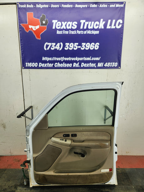 1999-2006 Chevrolet Silverado / GMC Sierra 1500 2500 3500 HD Front Passenger side Door RH