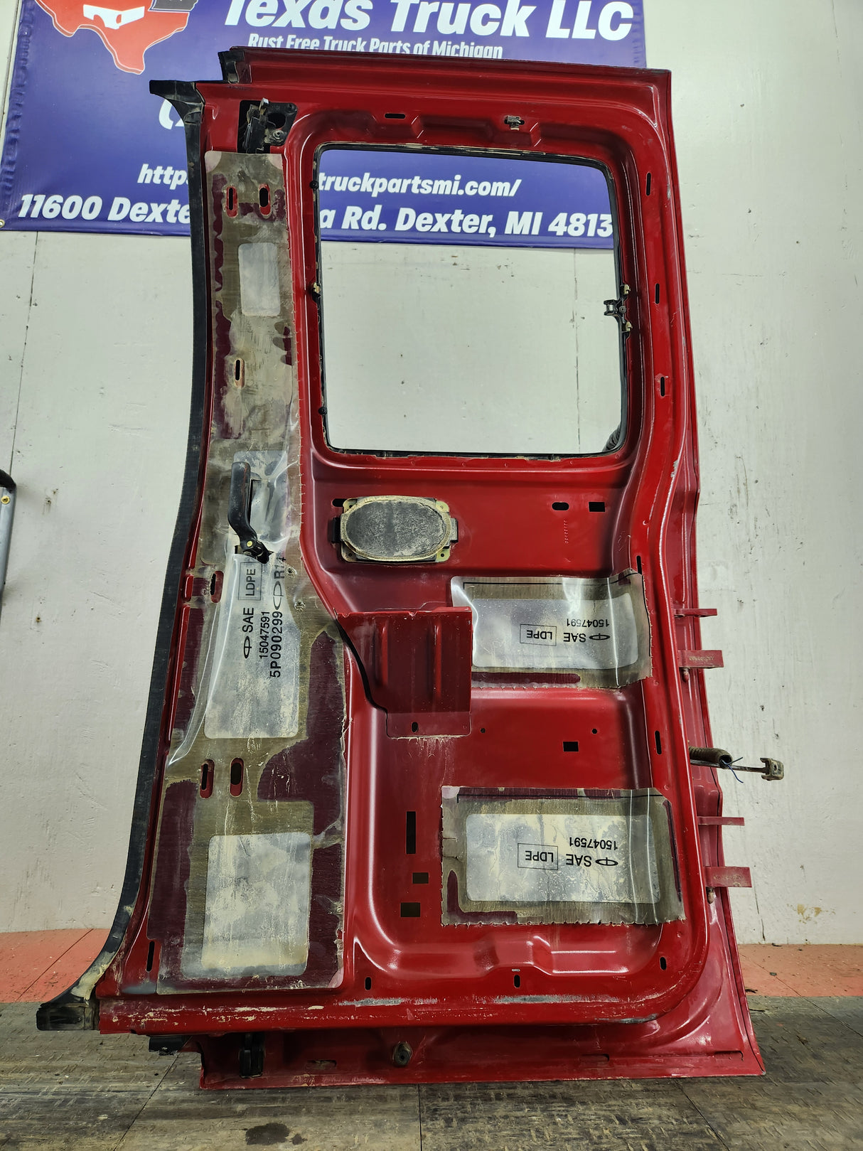 1999-2006 Chevrolet Silverado / GMC Sierra 1500 2500 3500 HD Rear Passenger side Extended Cab rear door