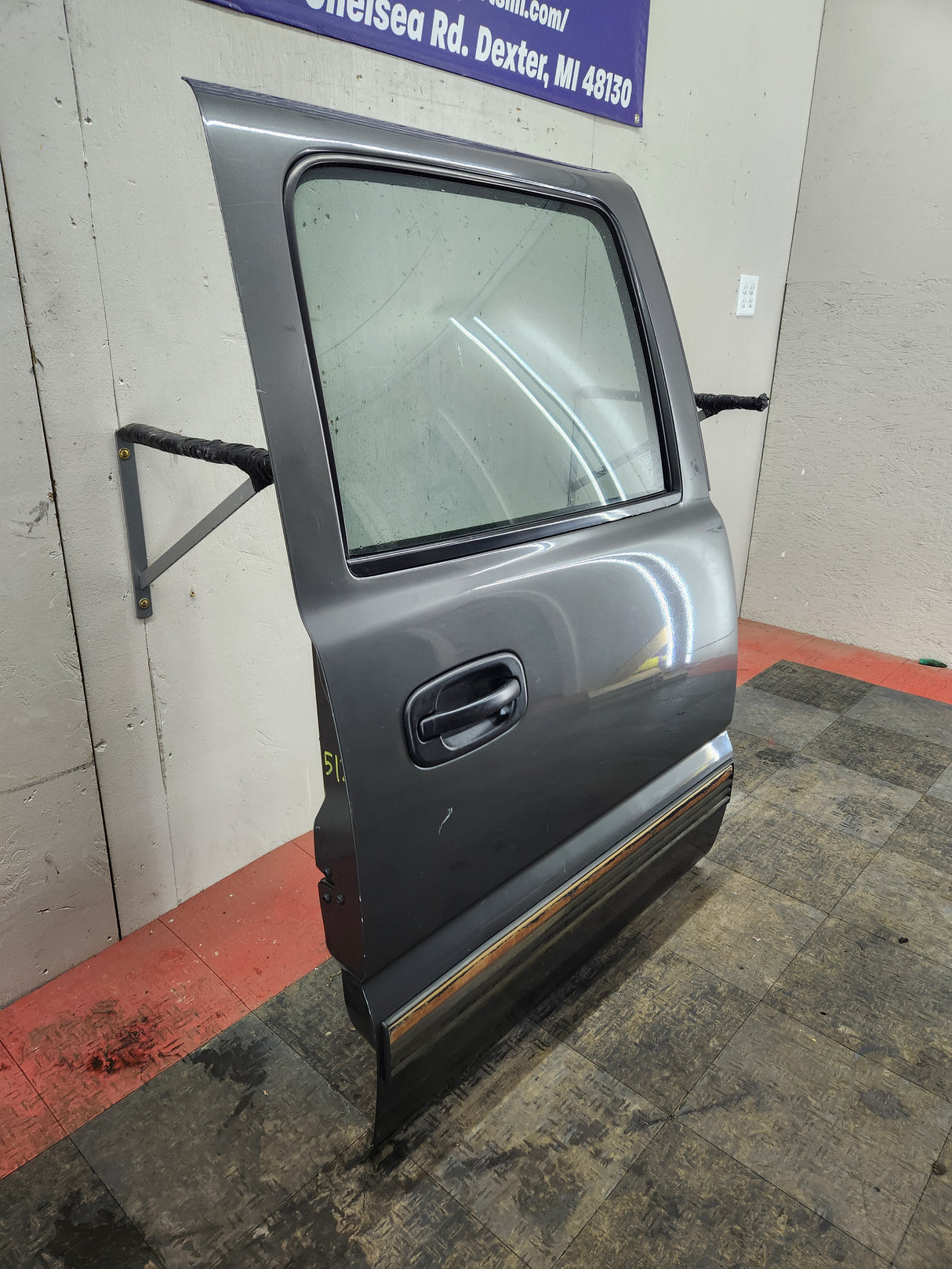 1999-2006 Chevrolet Silverado / GMC Sierra 1500 2500 3500 HD Rear Passenger side Crew Cab rear door RH