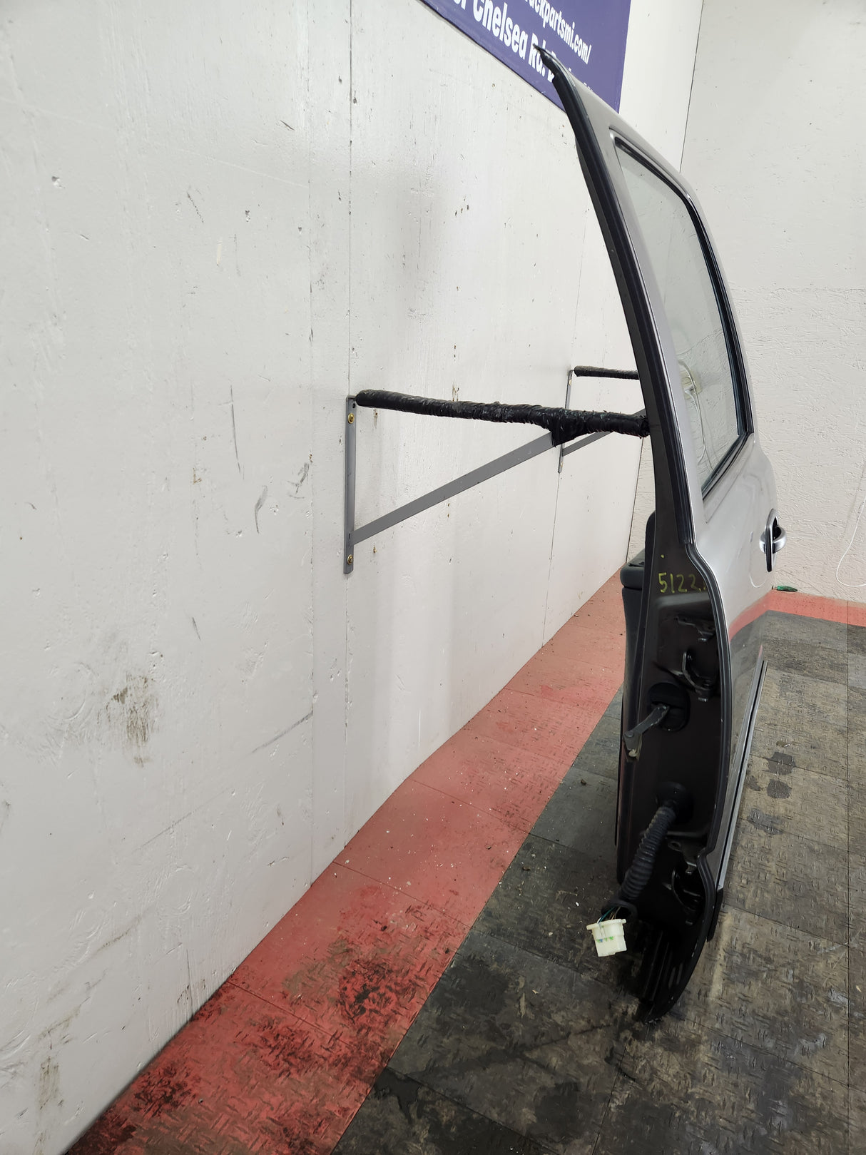 1999-2007 Chevrolet Silverado / GMC Sierra 1500 2500 3500 HD Rear Driver side LH Crew Cab rear door