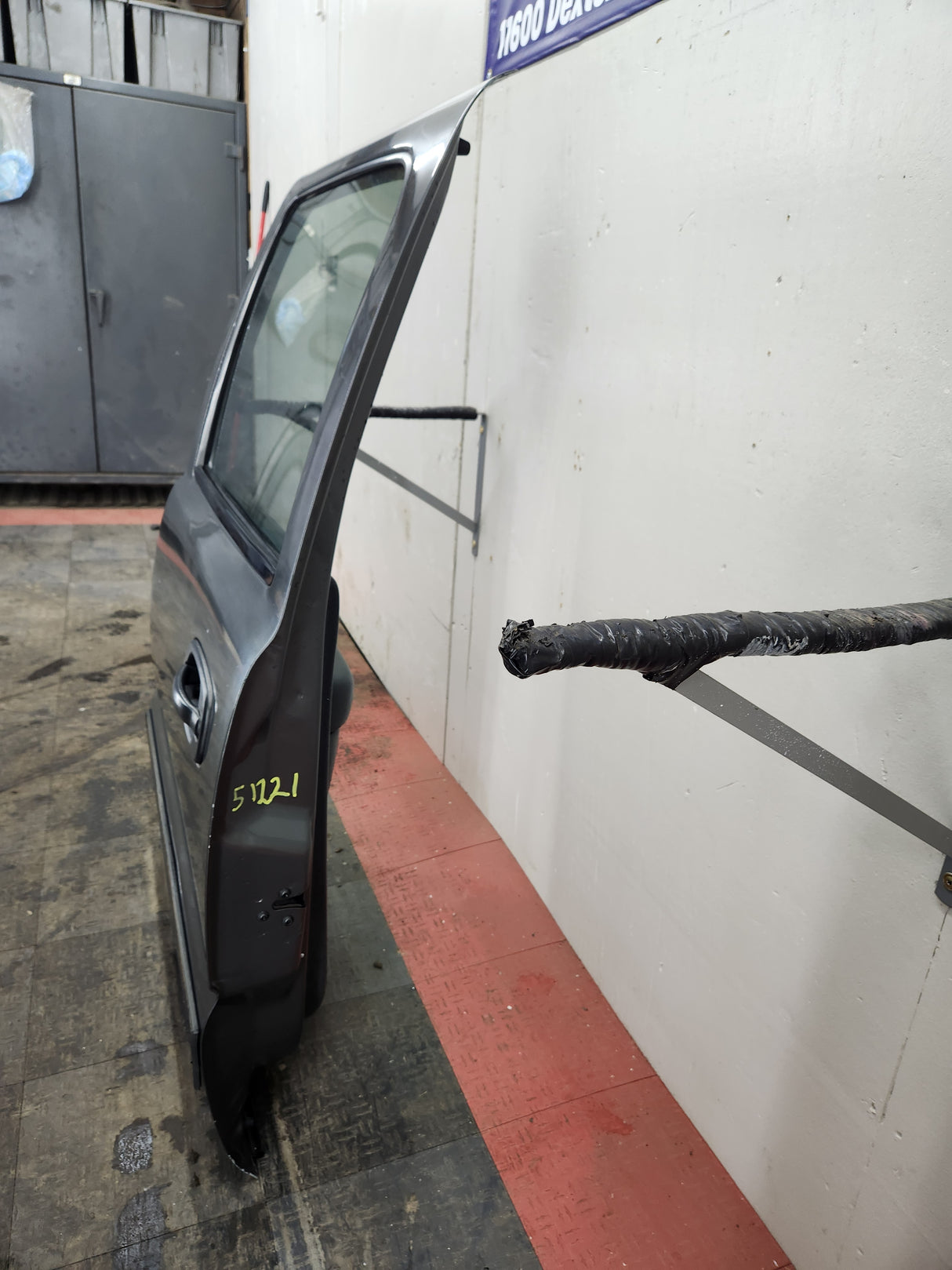 1999-2007 Chevrolet Silverado / GMC Sierra 1500 2500 3500 HD Rear Driver side LH Crew Cab rear door