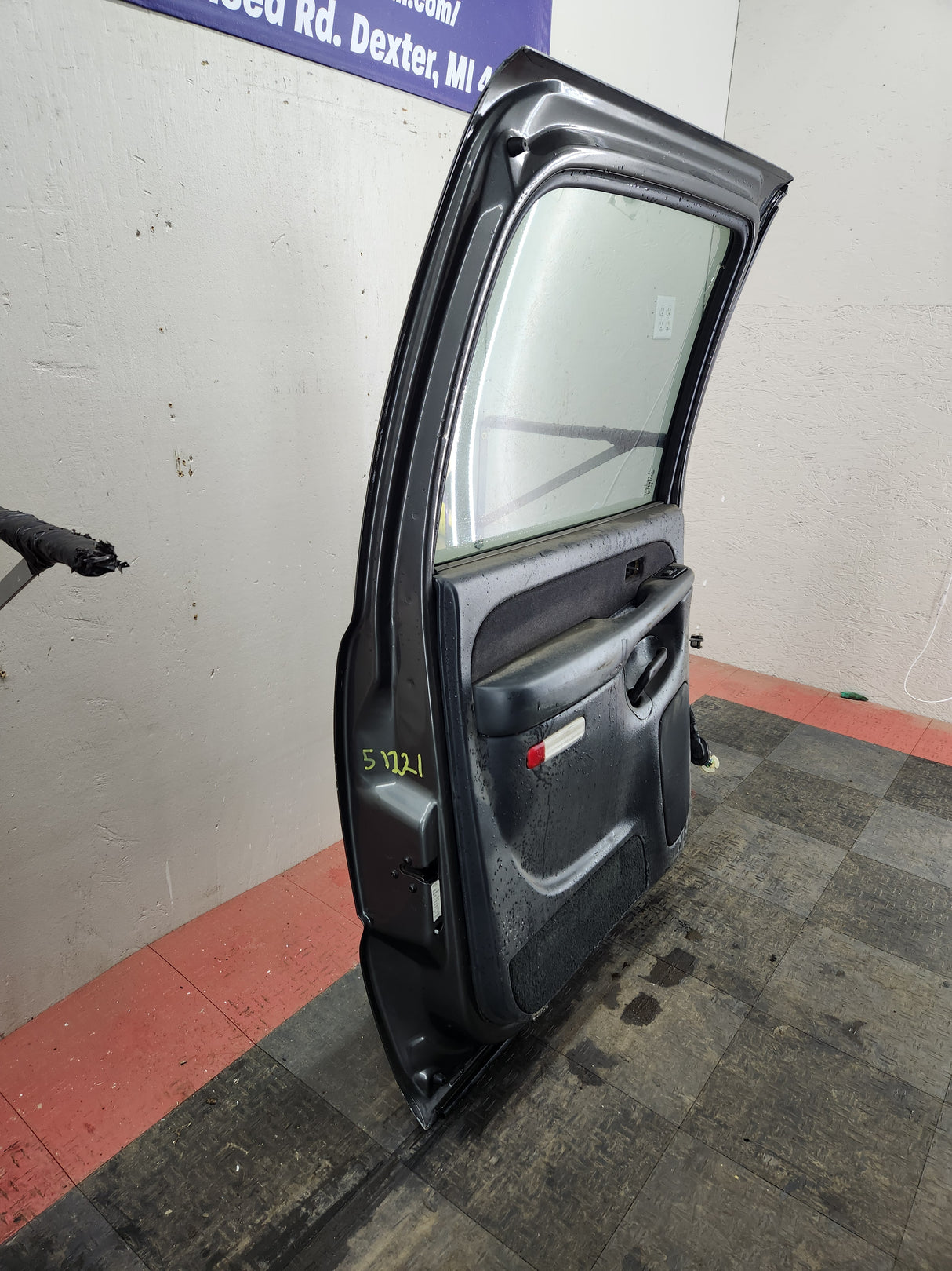 1999-2007 Chevrolet Silverado / GMC Sierra 1500 2500 3500 HD Rear Driver side LH Crew Cab rear door