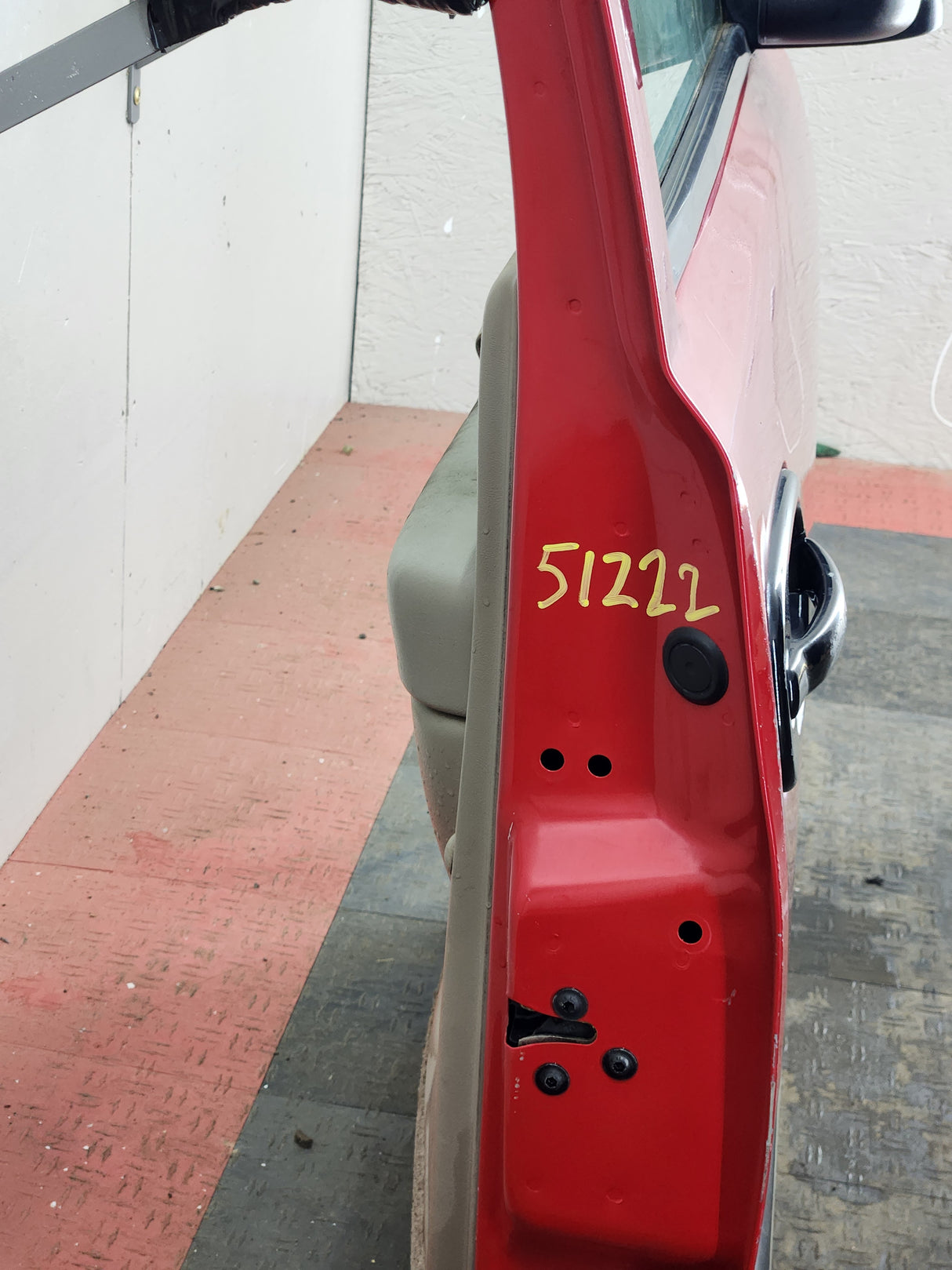 1999-2006 Chevrolet Silverado / GMC Sierra 1500 2500 3500 HD Front Passenger side Door RH