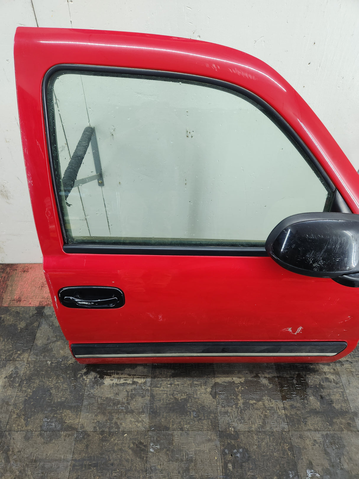 1999-2006 Chevrolet Silverado / GMC Sierra 1500 2500 3500 HD Front Passenger side Door RH