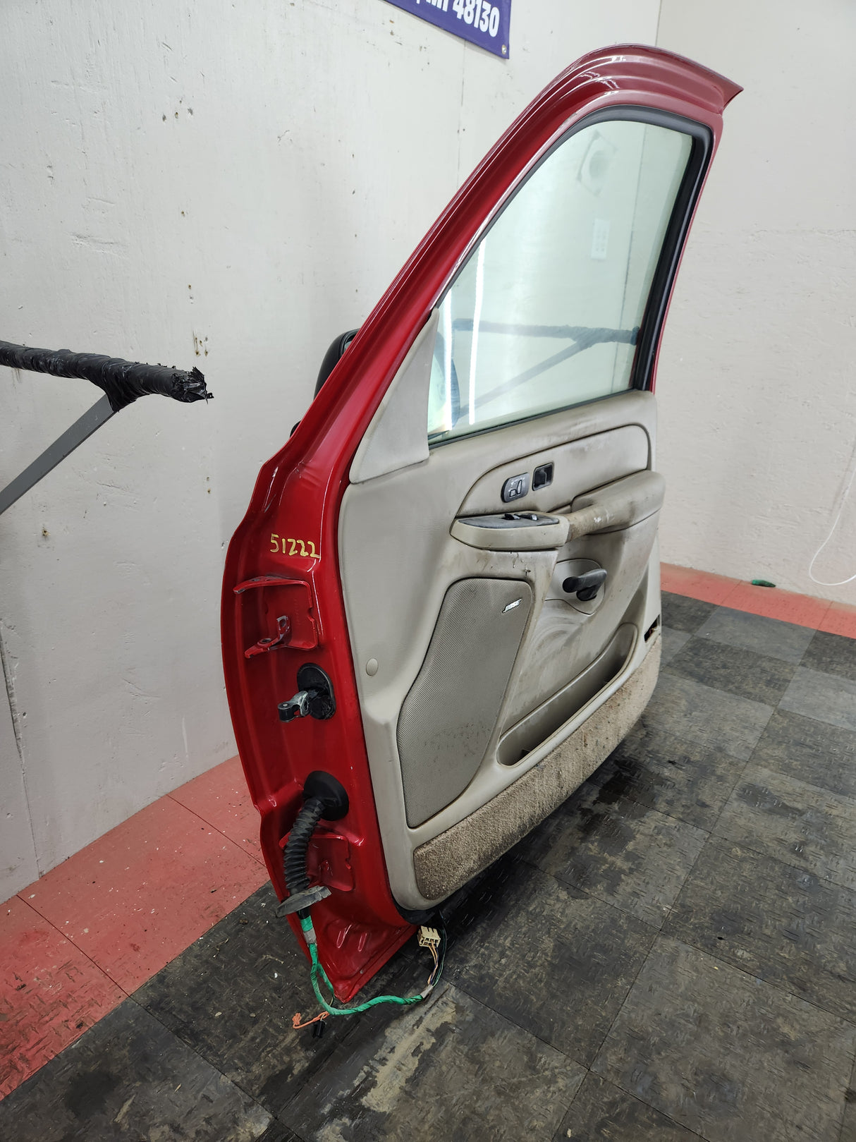 1999-2006 Chevrolet Silverado / GMC Sierra 1500 2500 3500 HD Front Passenger side Door RH