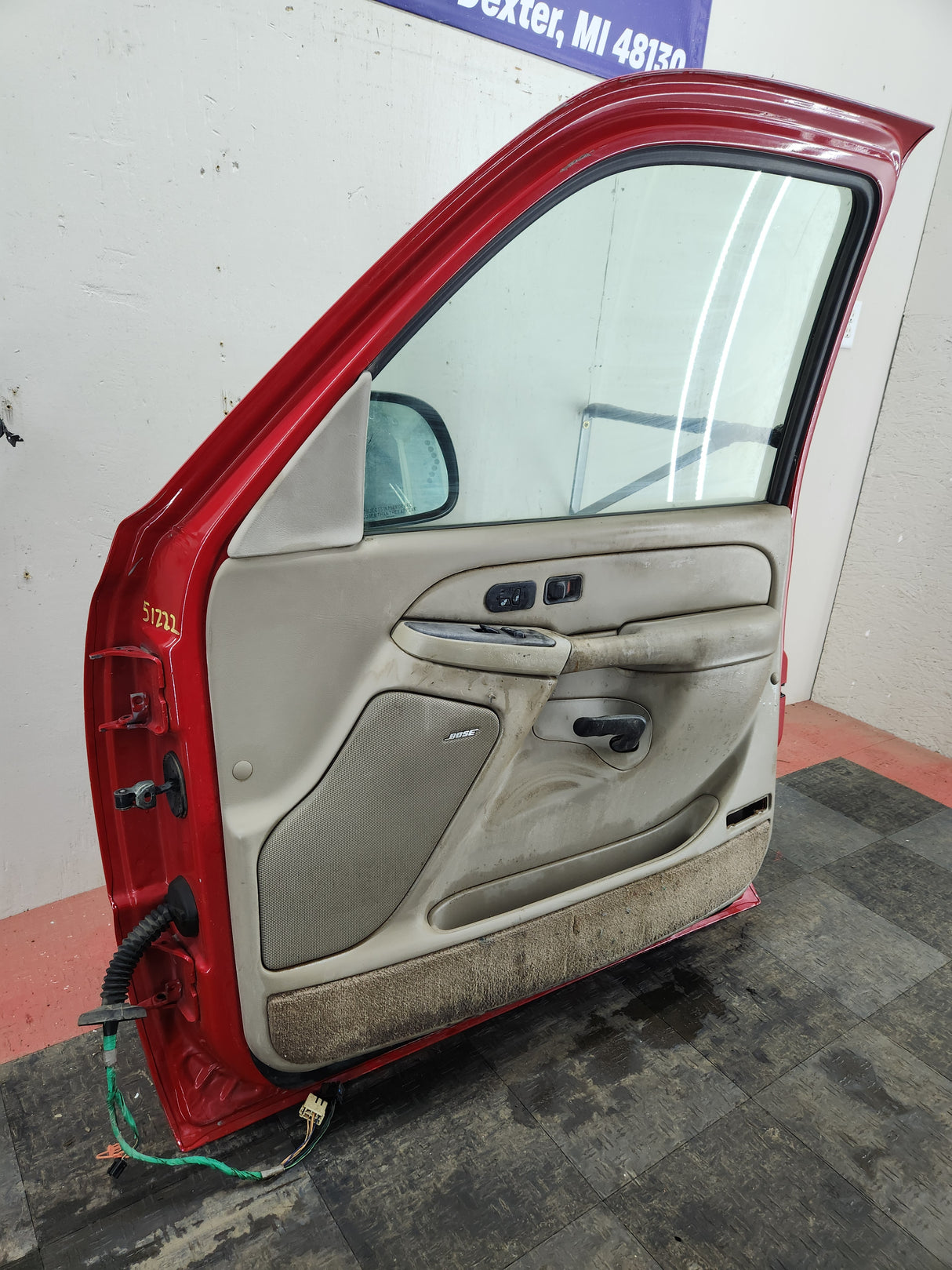 1999-2006 Chevrolet Silverado / GMC Sierra 1500 2500 3500 HD Front Passenger side Door RH