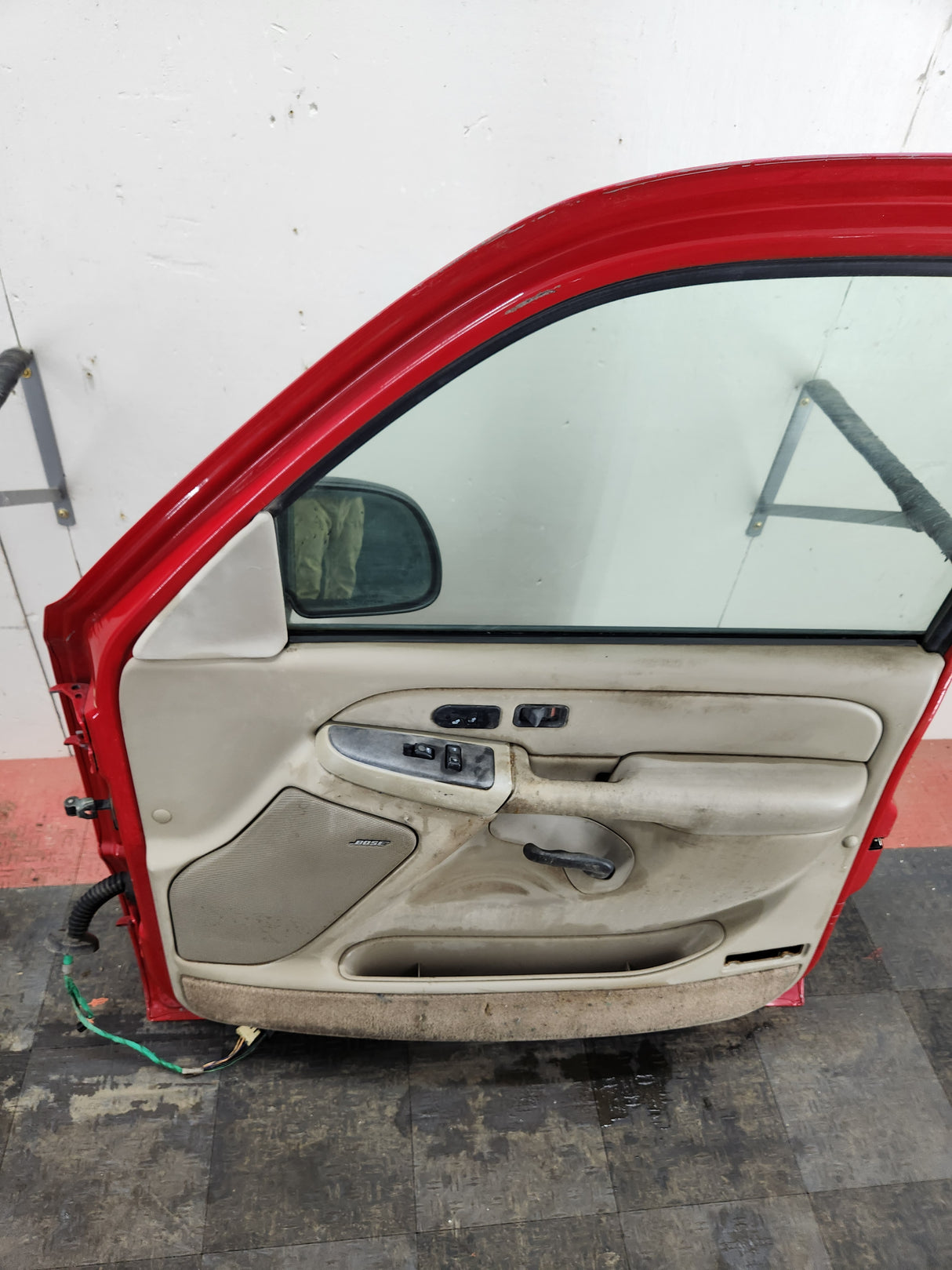 1999-2006 Chevrolet Silverado / GMC Sierra 1500 2500 3500 HD Front Passenger side Door RH